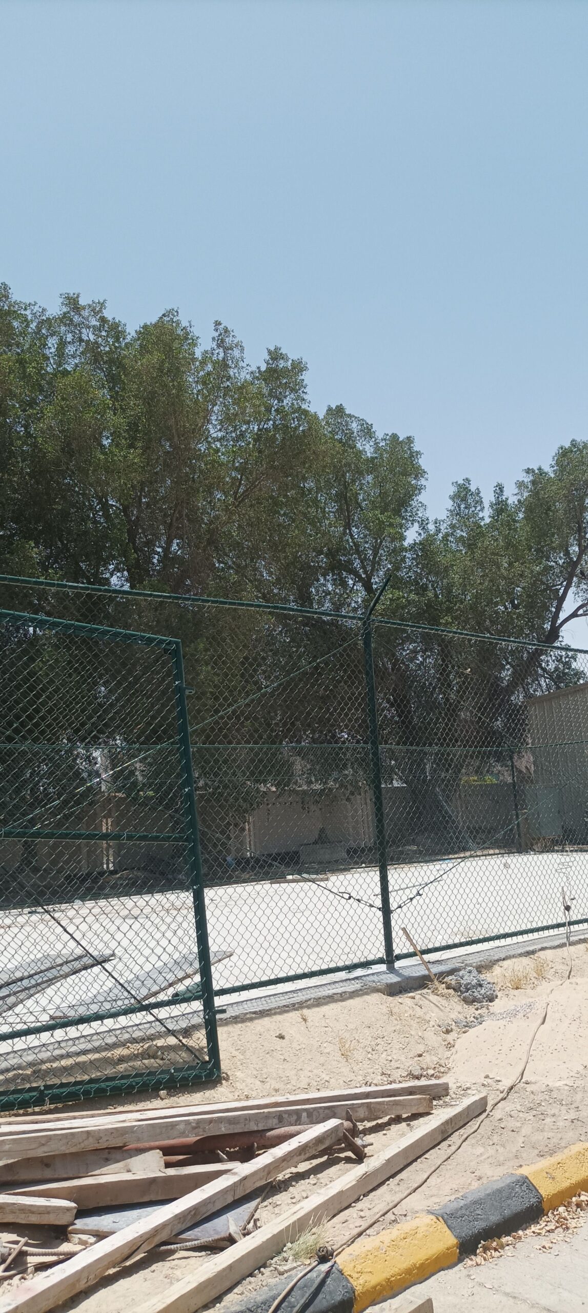 مقاول اسياج امنيه بجميع انواعها شبوك بجميع المقاسا