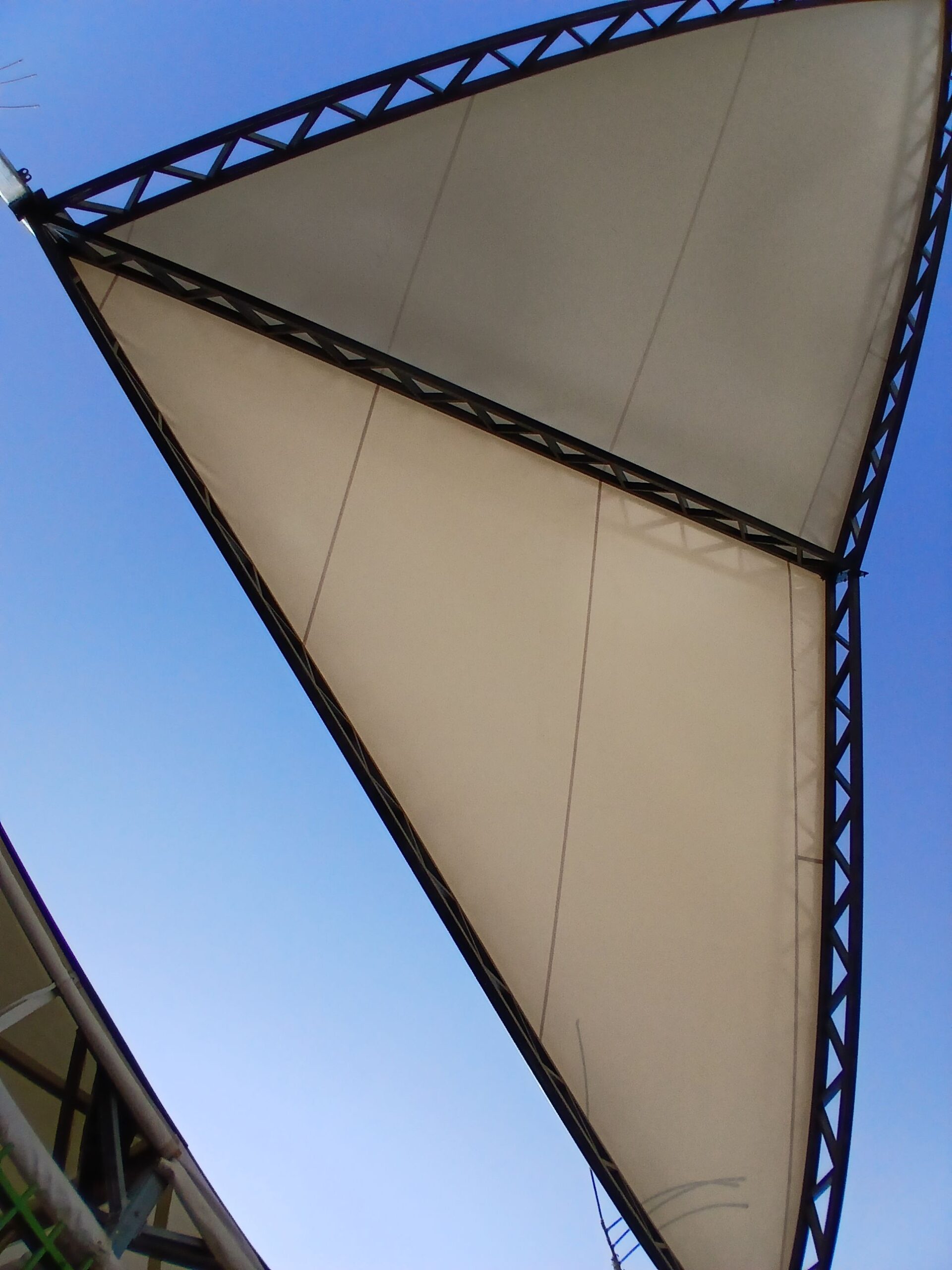 بيوت شعر ملكي ومضلات سيارت برجولات لكسن اتفصيل حسب