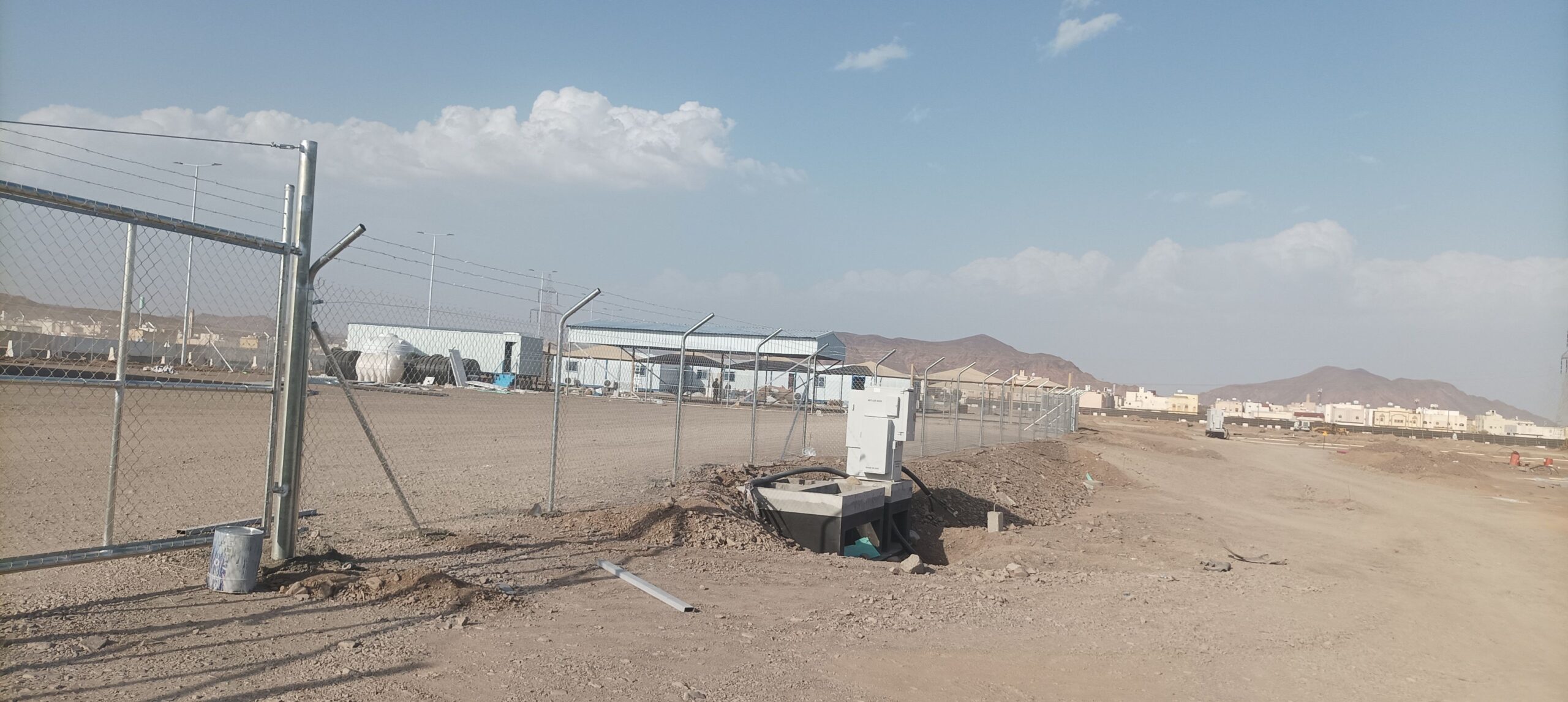 مقاول اسياج امنيه بجميع انواعها شبوك بجميع المقاسا