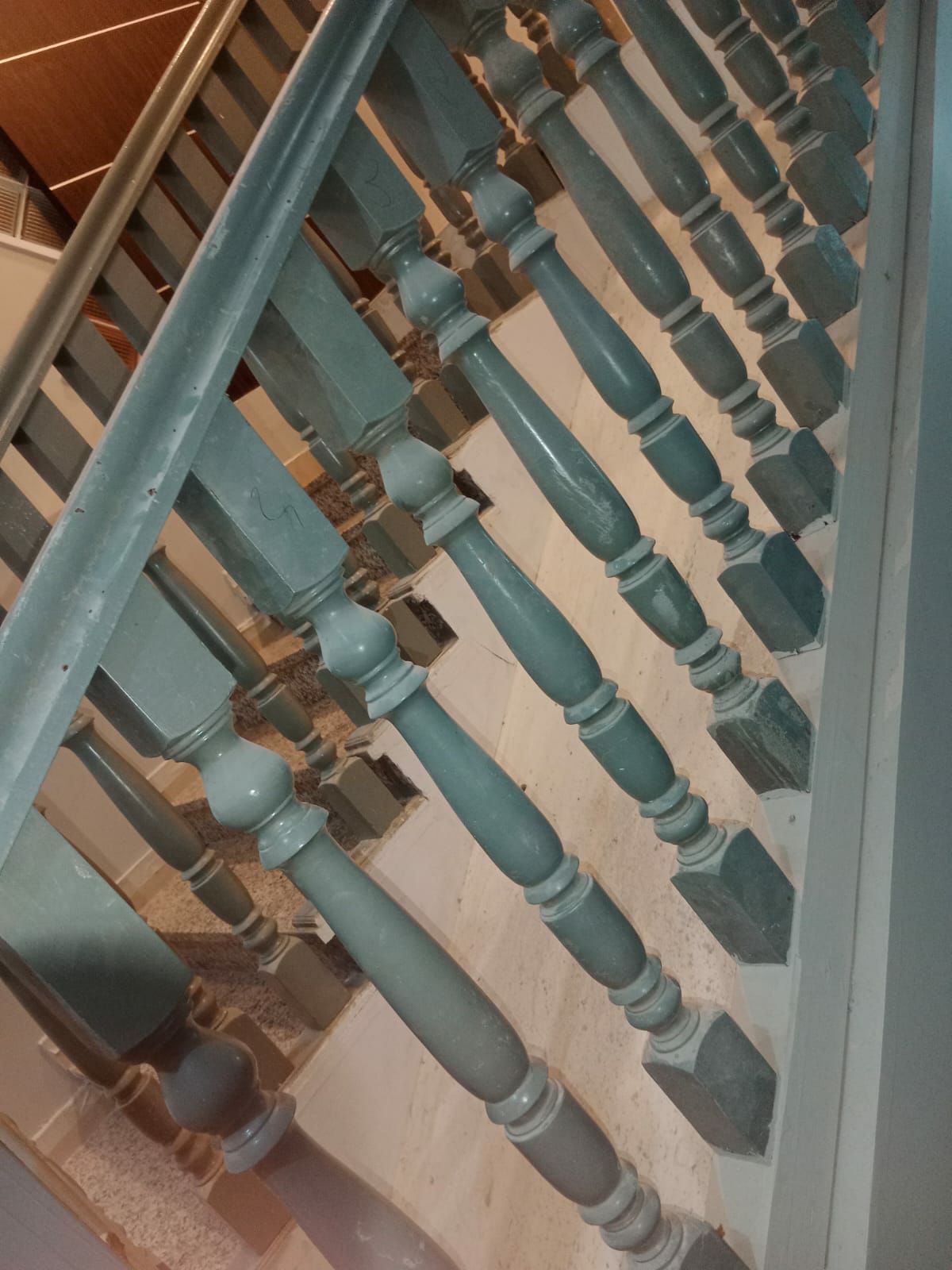 معلم دهانات داخليه وخارجيه واسعار مناسبه جدا لسنا