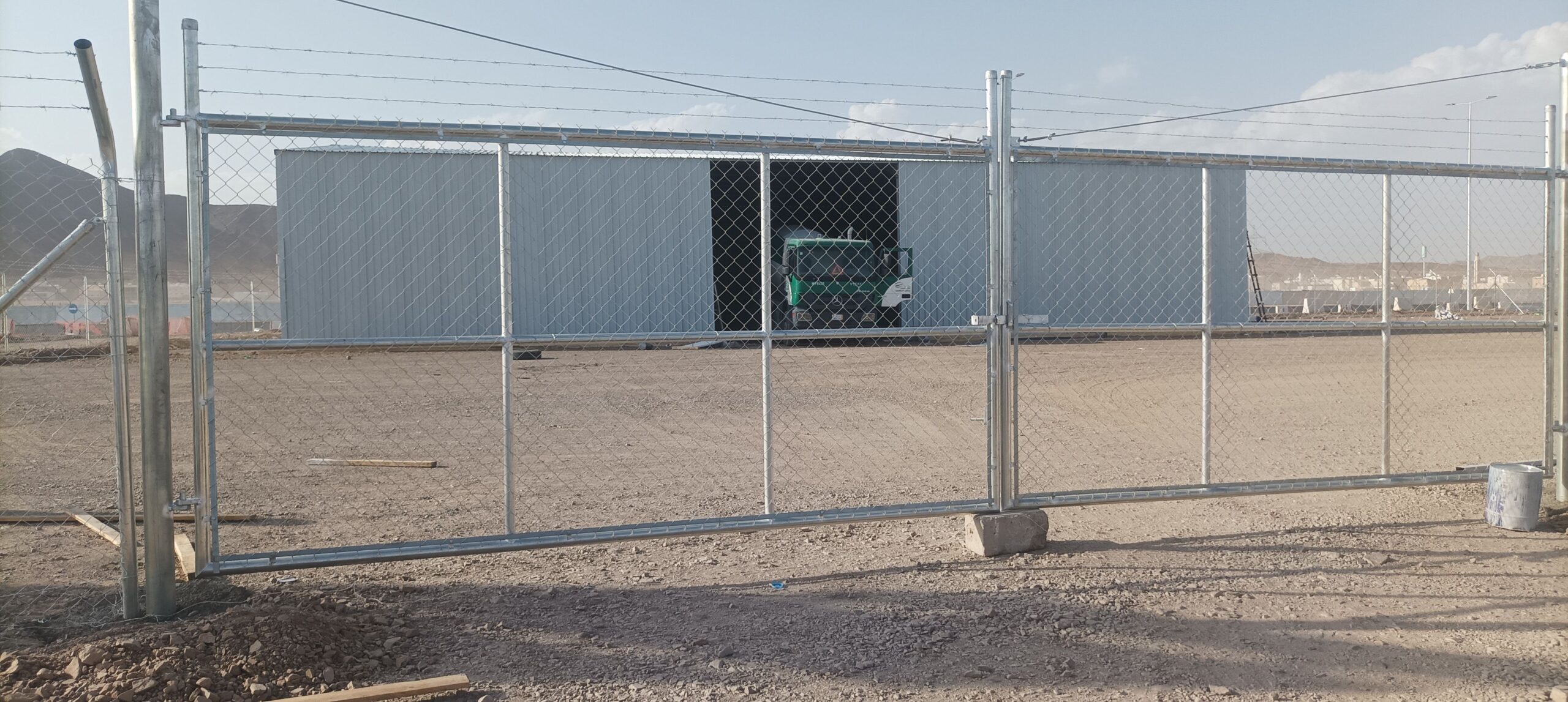 مقاول اسياج امنيه بجميع انواعها شبوك بجميع المقاسا