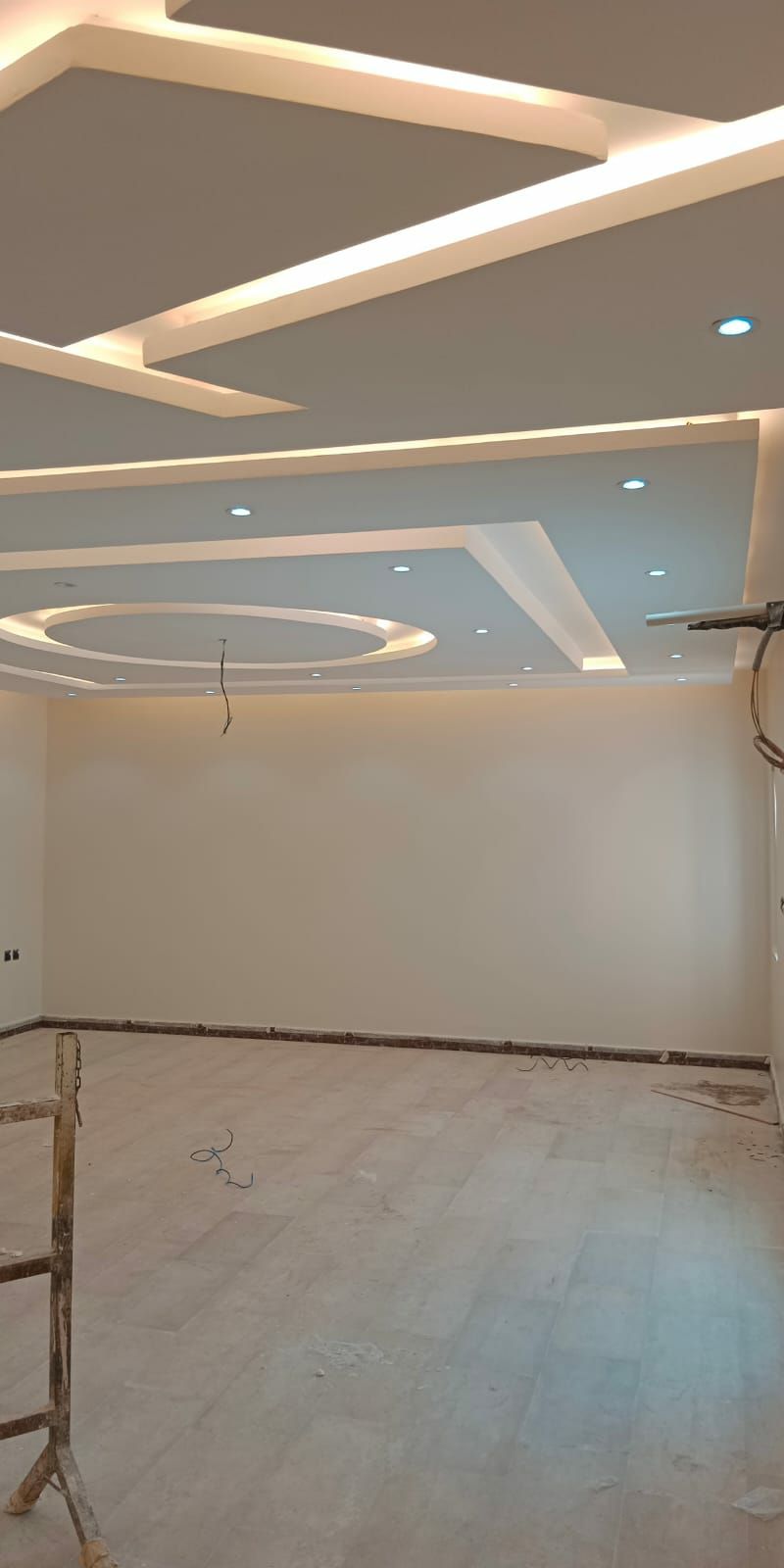 معلم دهانات داخليه وخارجيه واسعار مناسبه جدا لسنا