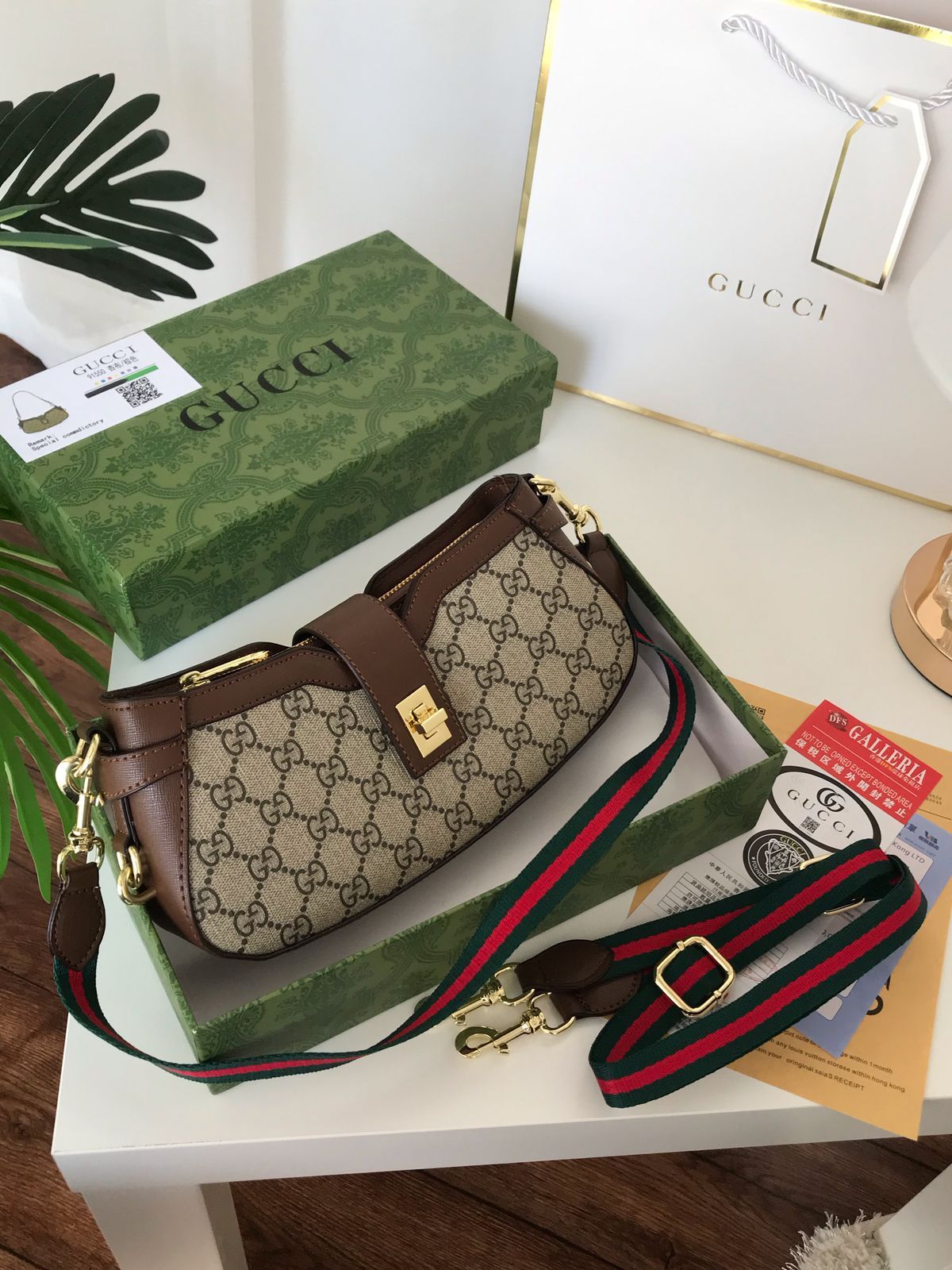 شنط وشوزات ماركات عالميه الموقع الرياض توصيل فوري