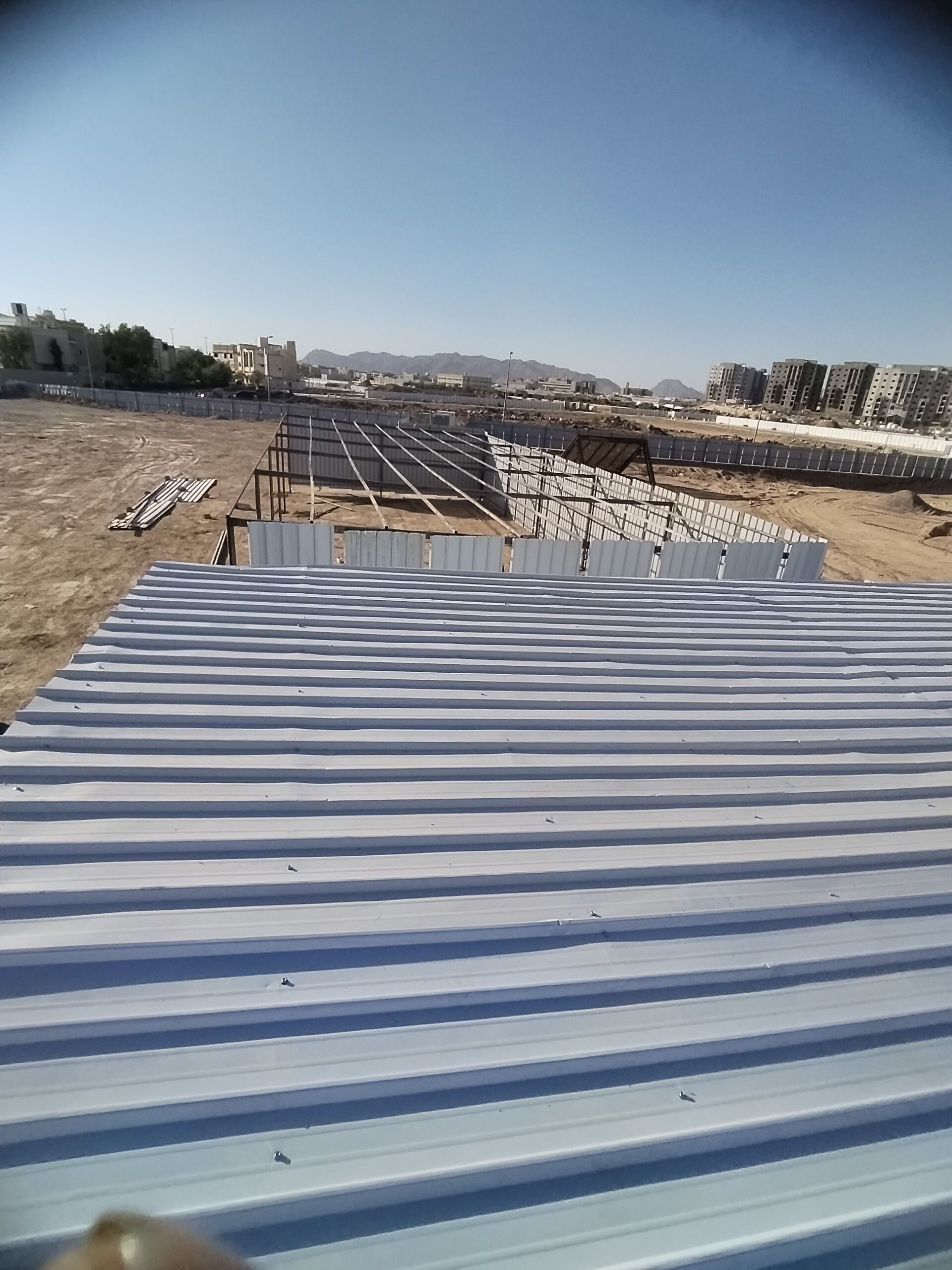 حداد يمني متنقل المدينه المنوره هاجر مظلات سواتر ق