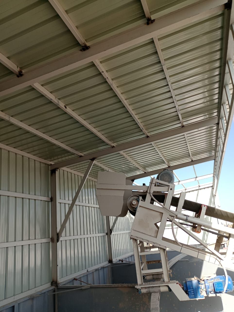 هناجرومستودعات تركيب مستودعات 0500733830