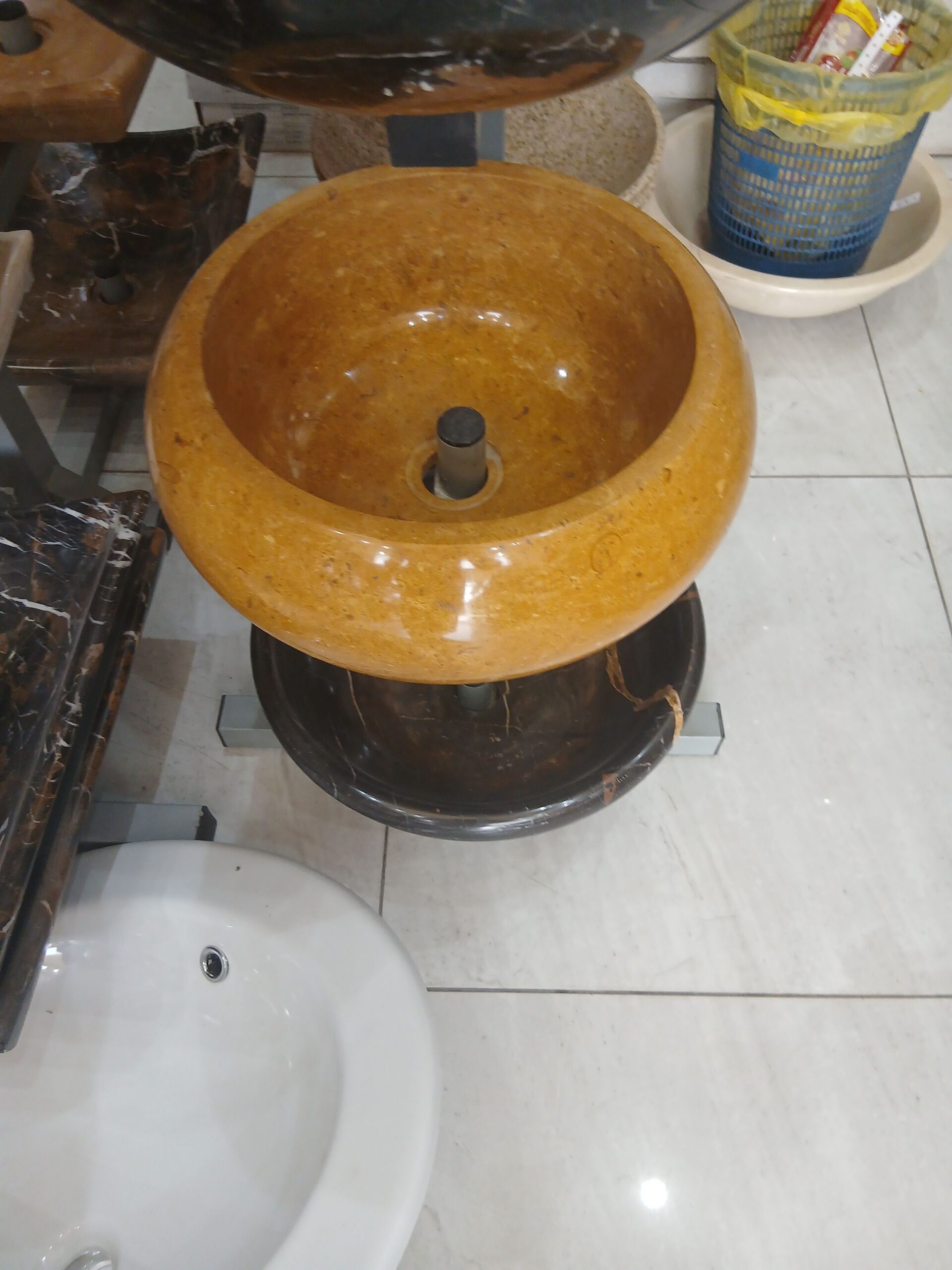 مغاسل رخام طبيعي