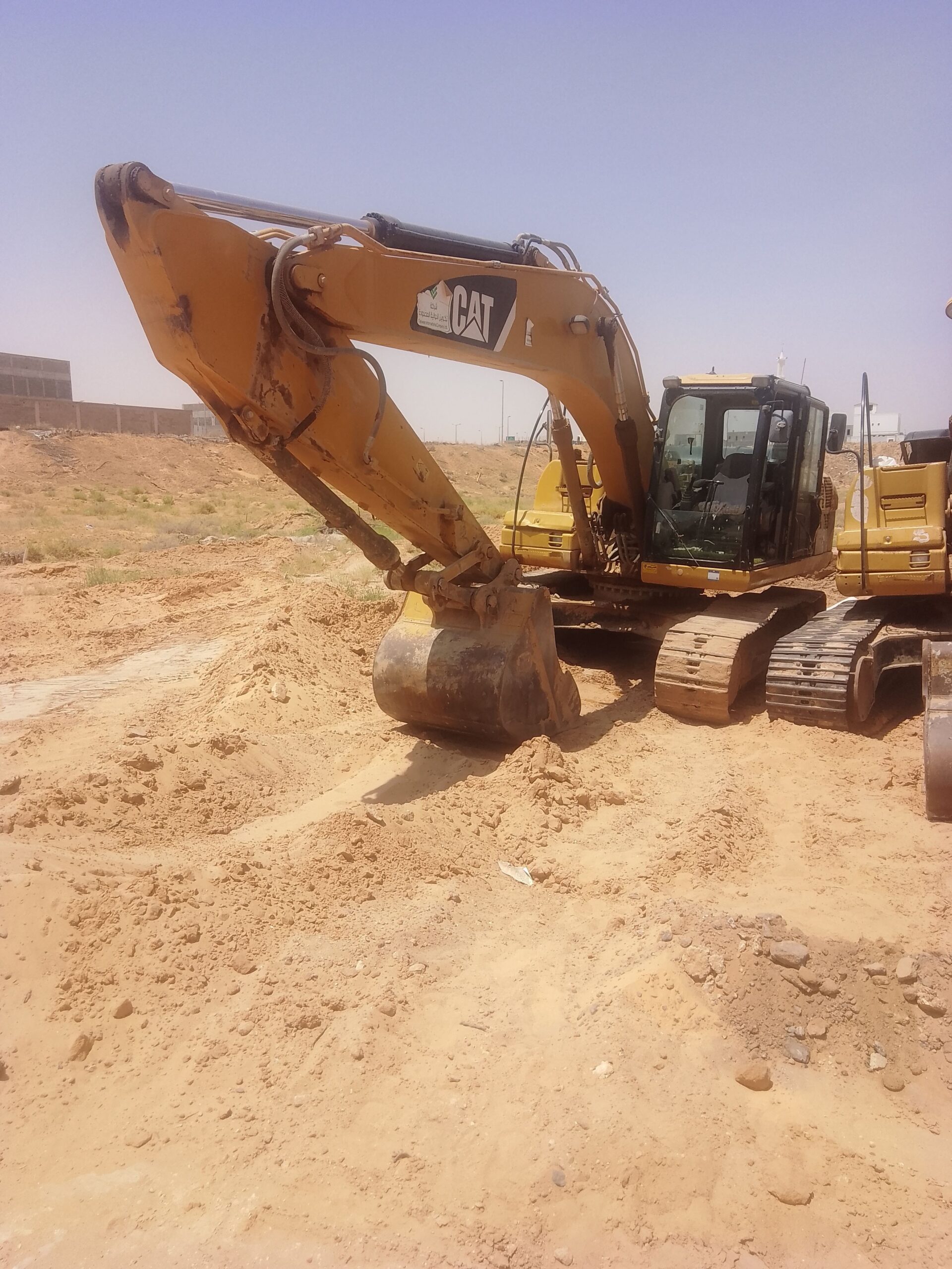 المعدات للبيع في بريده ركم الجوال 0570366182 لأي ا