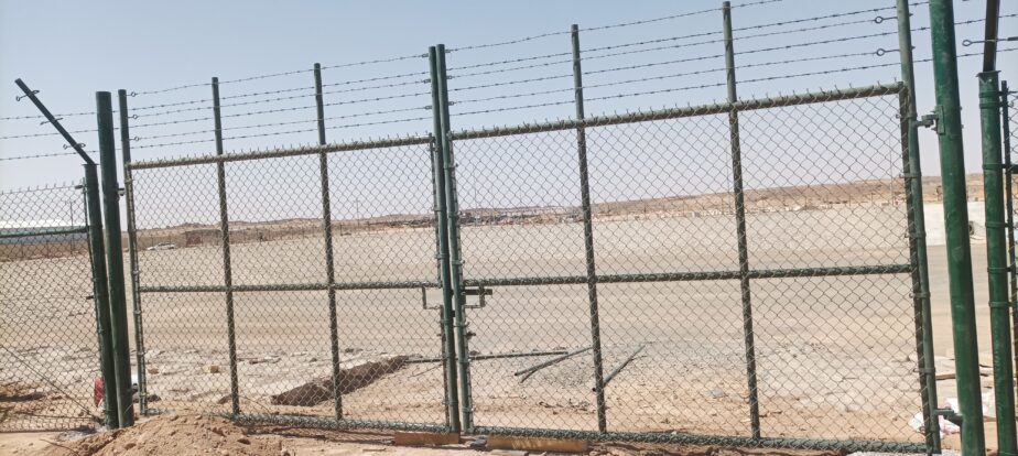 مقاول اسياج امنيه بجميع انواعها شبوك بجميع المقاسا