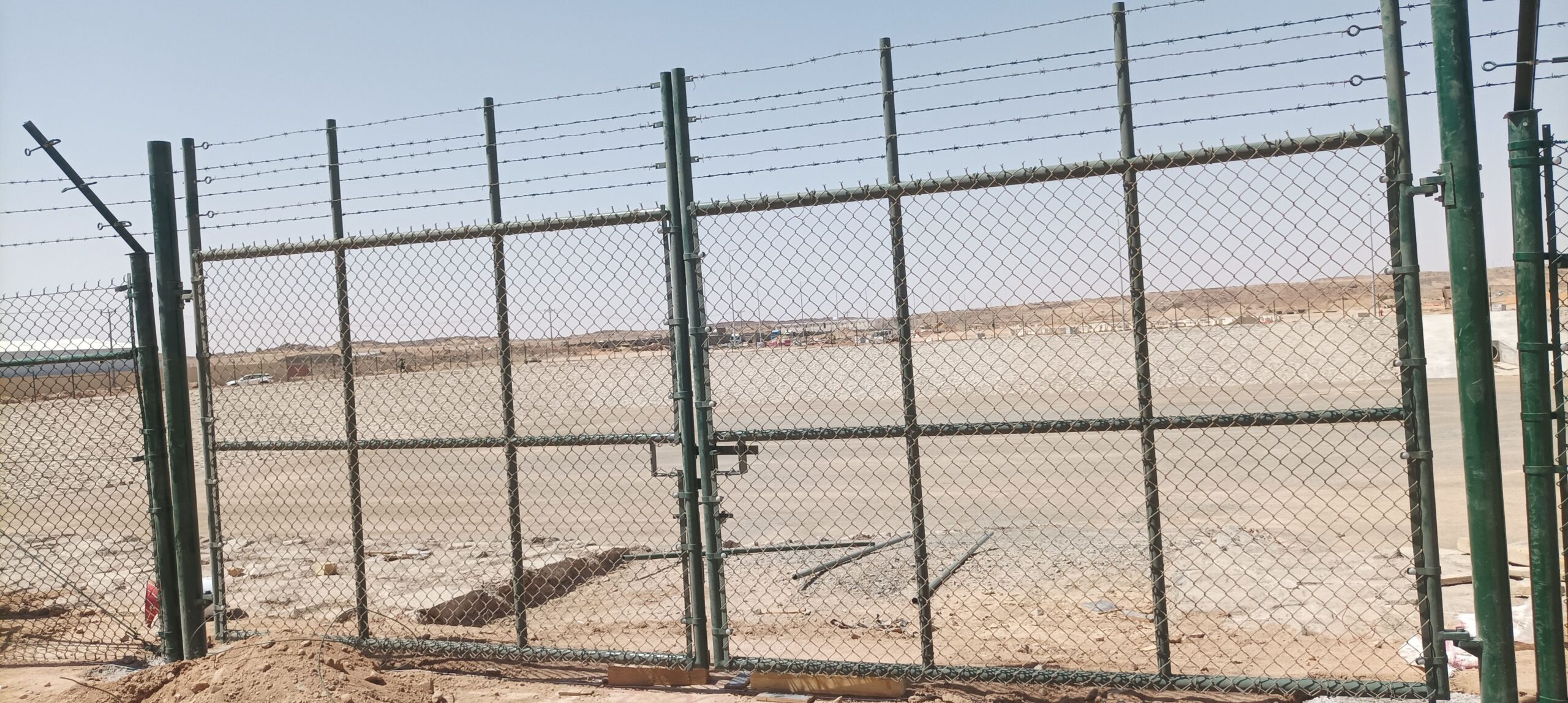 مقاول اسياج امنيه بجميع انواعها شبوك بجميع المقاسا