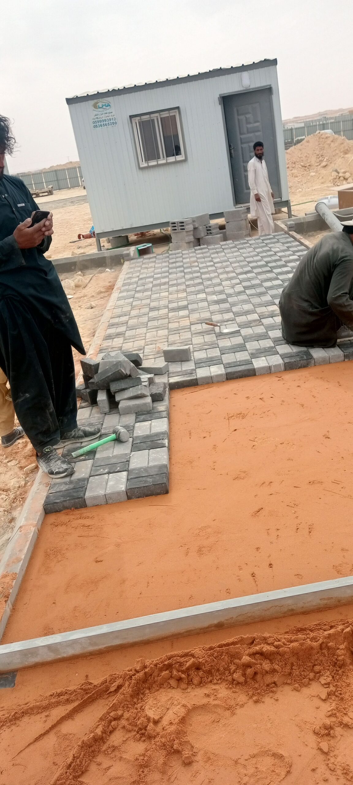 مقاول باكستاني بلاط صبه ميزانيه