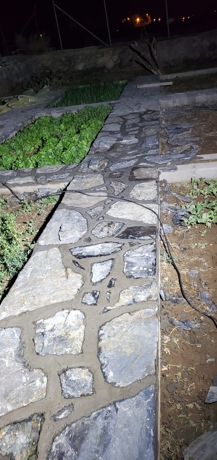 معلم حجر تلبيس شغل امانه وإنجاز