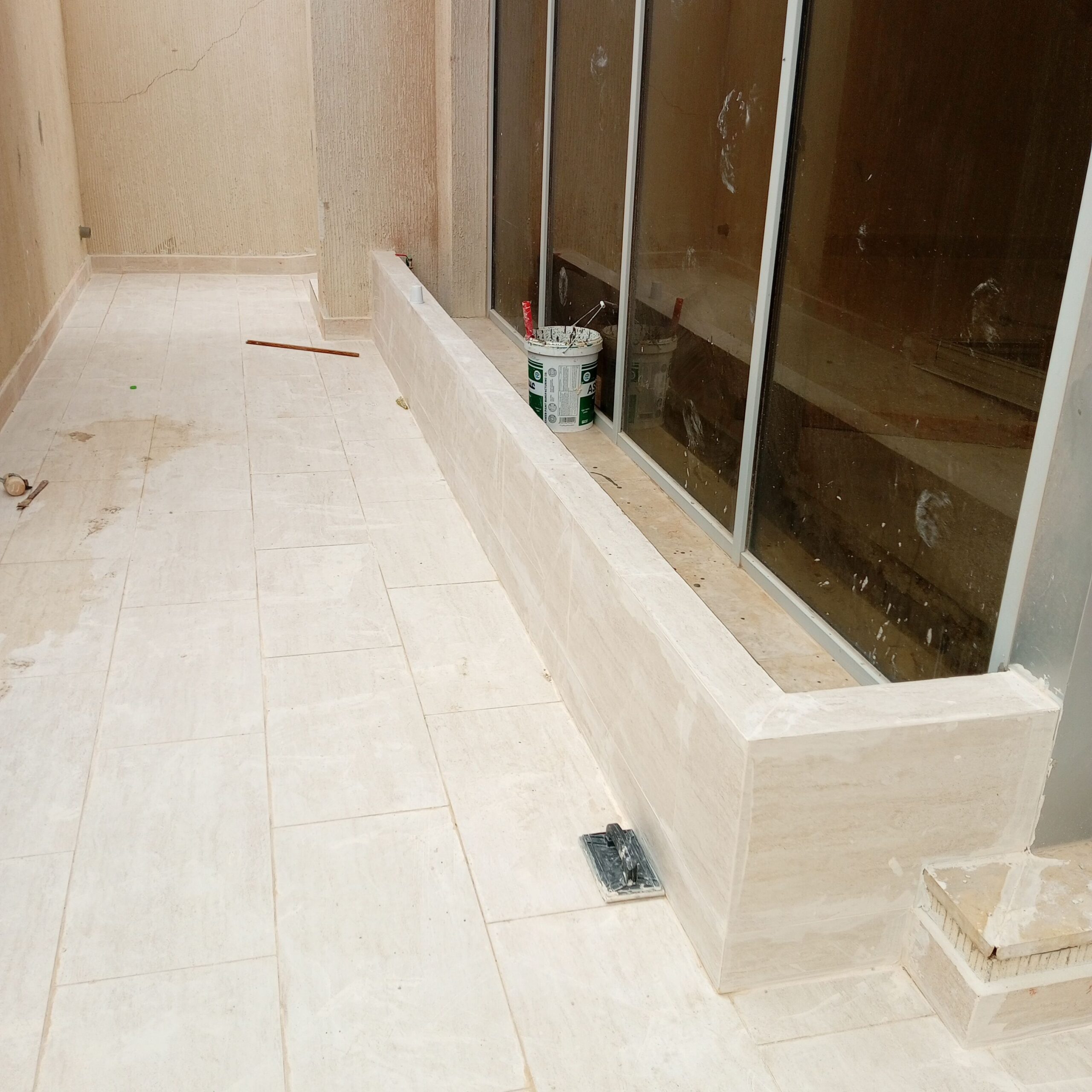 مقاول باكستاني بلاط صبه ميزانيه