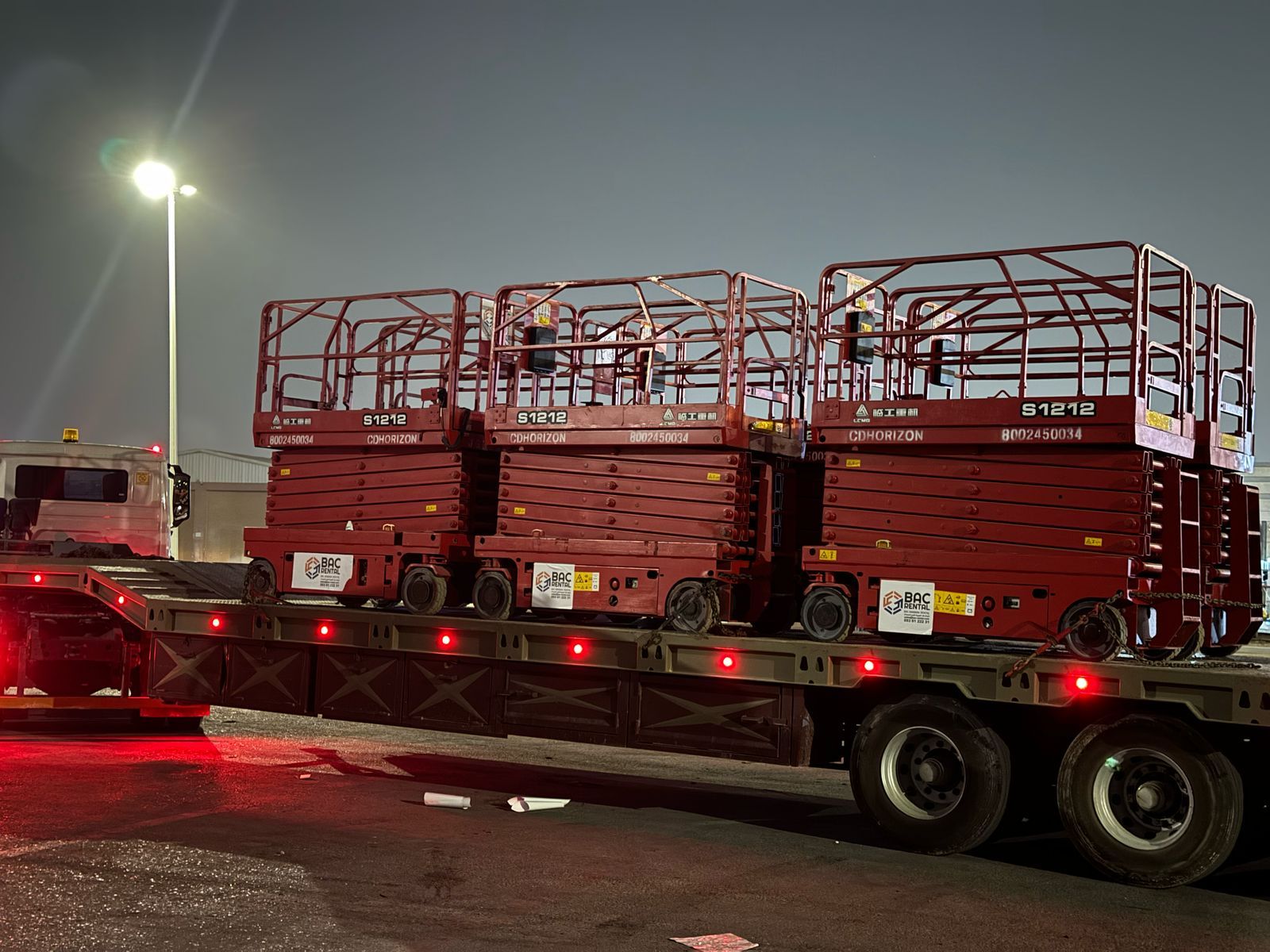 سيزرلفت للايجار مانلفت للايجار رافعة عمال للايجار