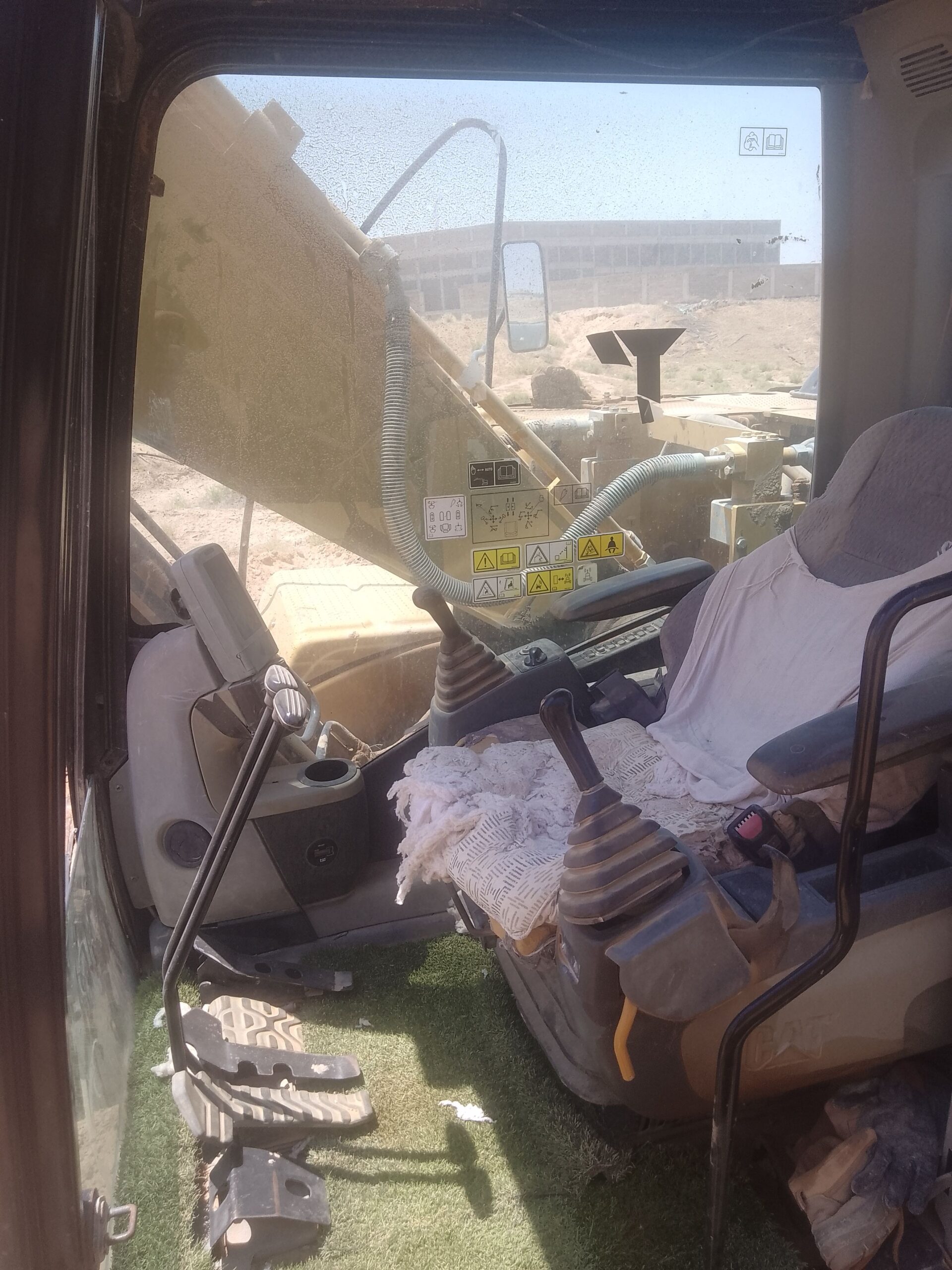 المعدات للبيع في بريده ركم الجوال 0570366182 لأي ا