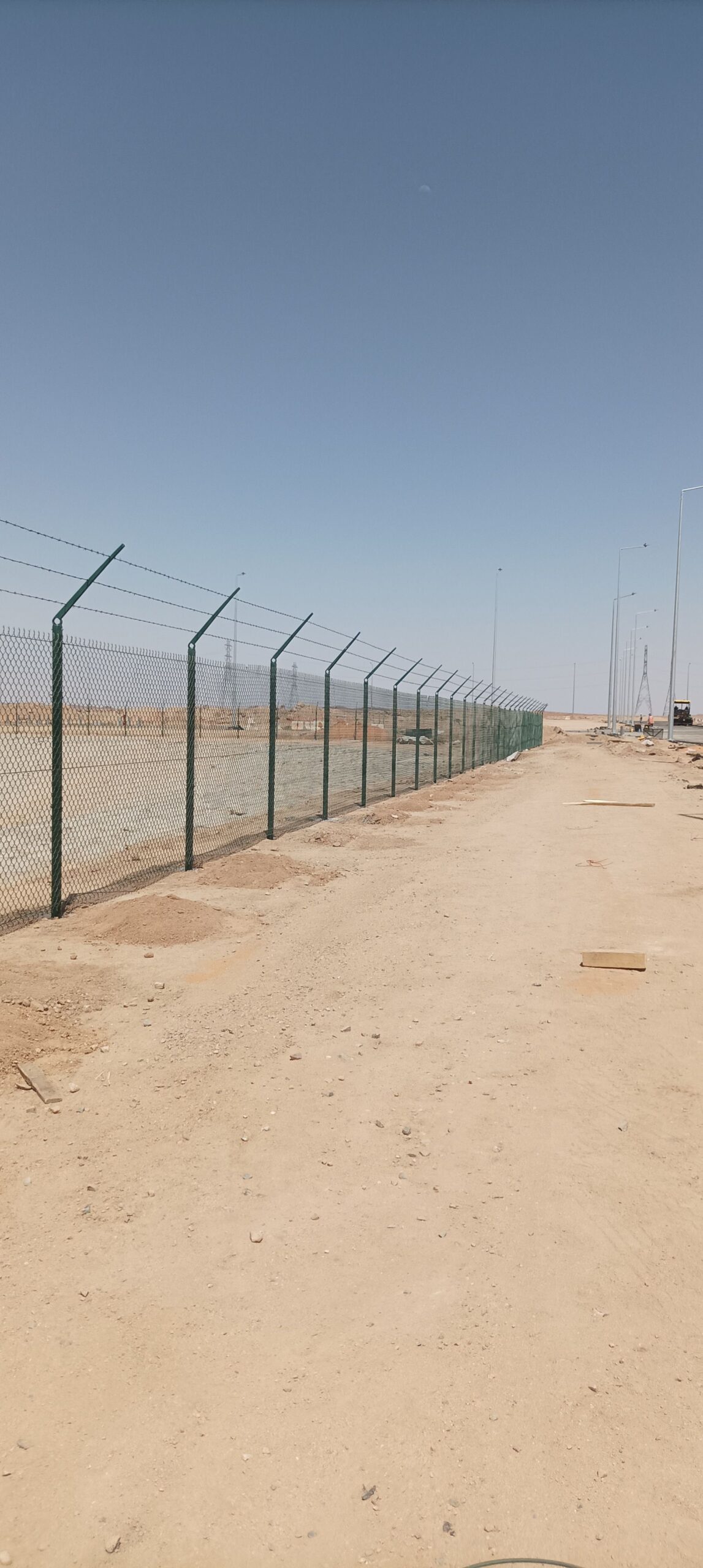 مقاول اسياج امنيه بجميع انواعها شبوك بجميع المقاسا