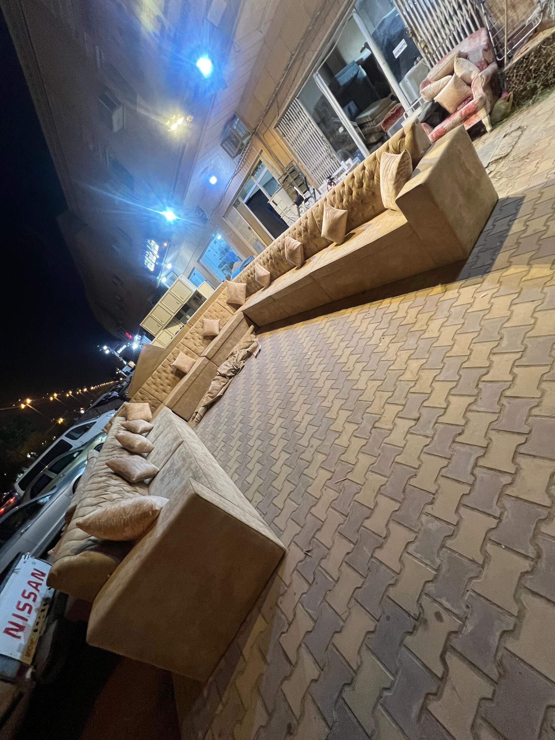 كنبات مجالس شبه الجديد