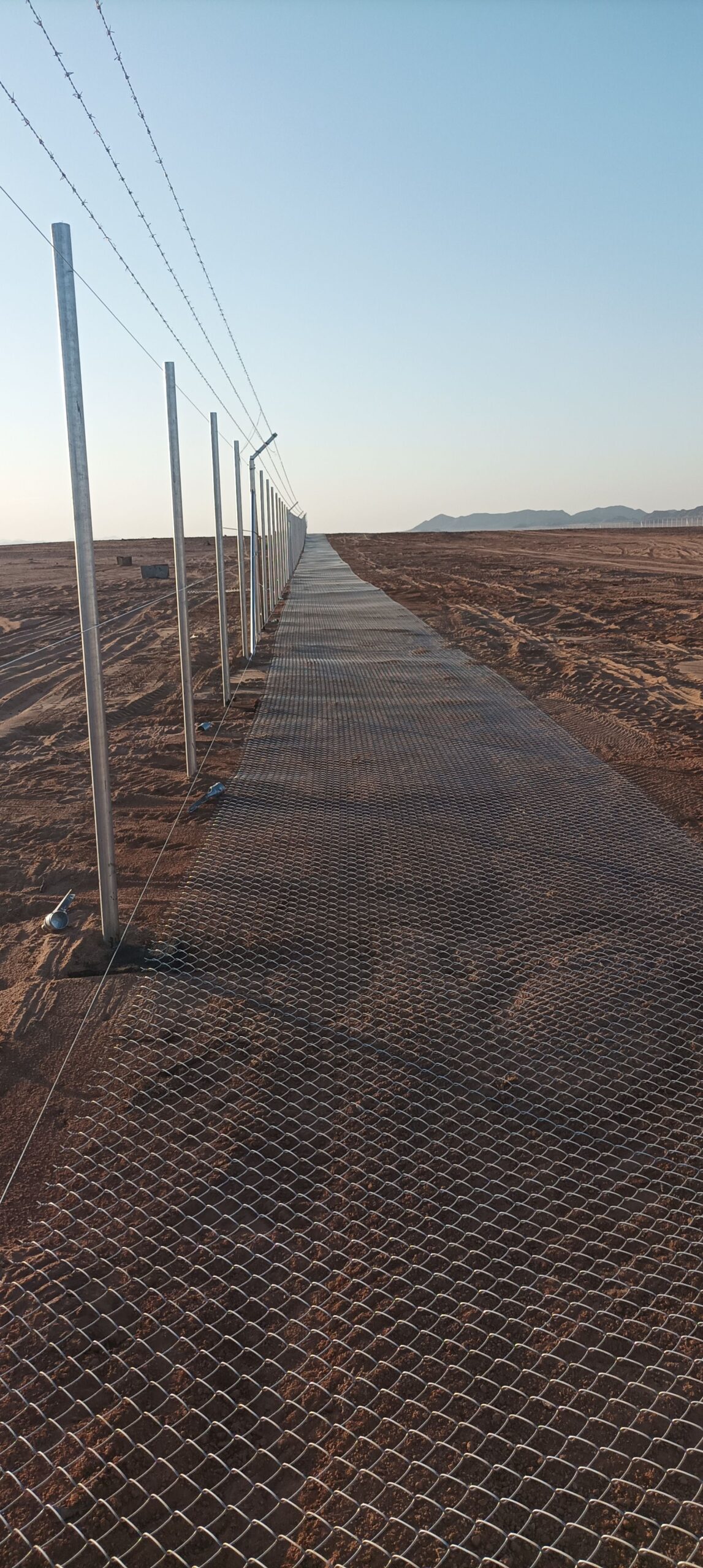 مقاول اسياج امنيه بجميع انواعها شبوك بجميع المقاسا