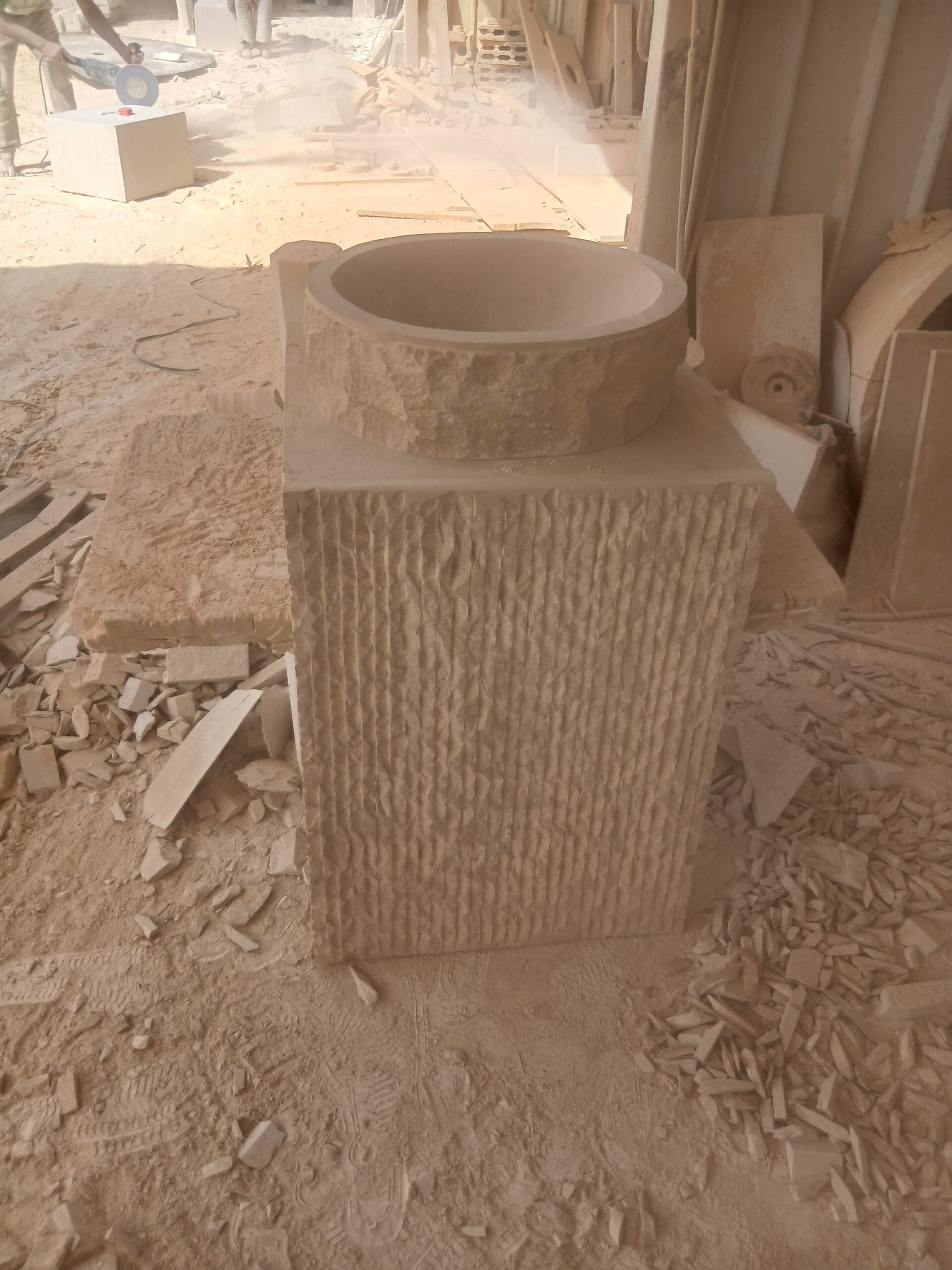 احواض حجر طبيعي