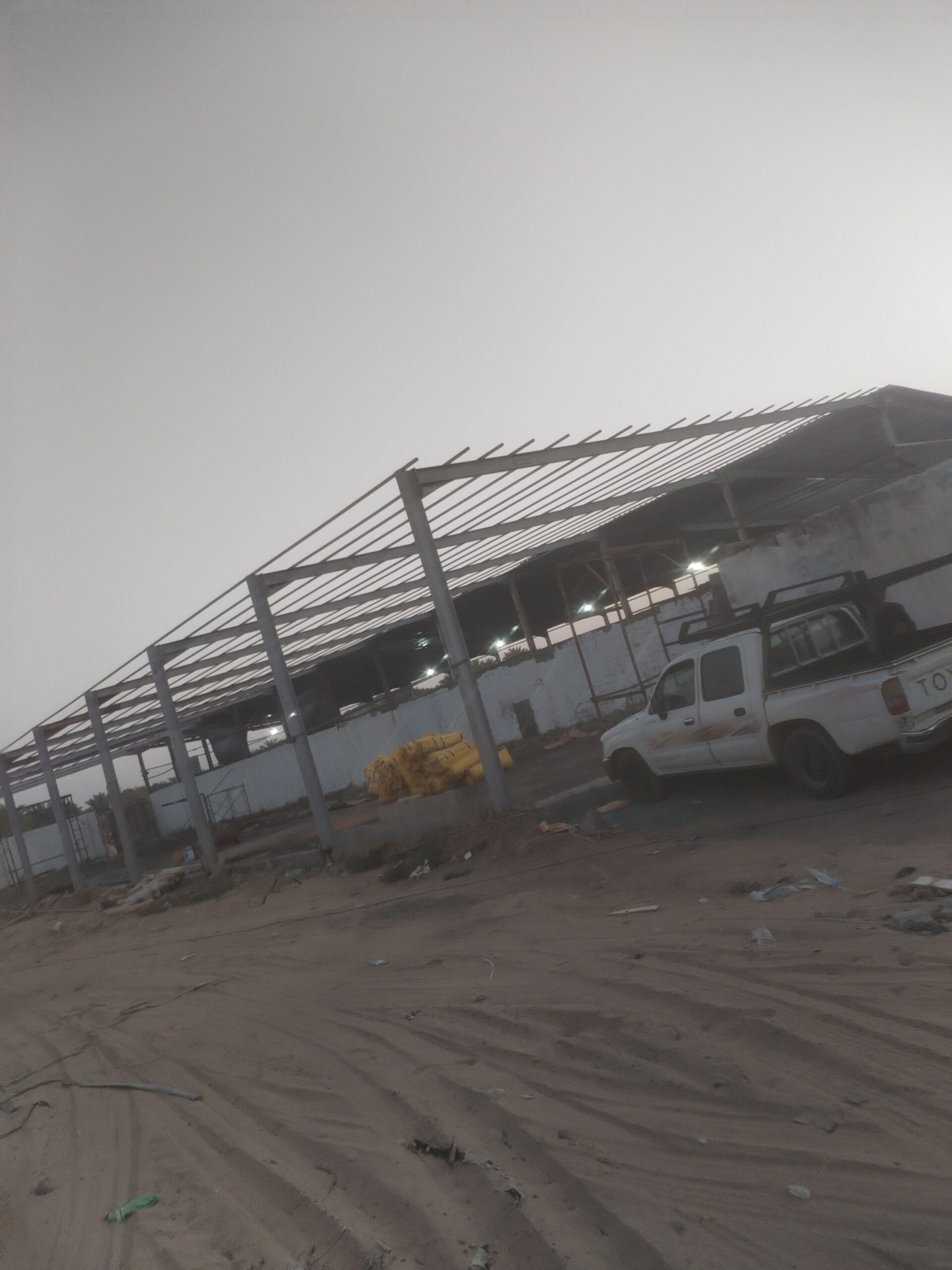 حداد يمني متنقل المدينه المنوره هاجر مظلات سواتر ق