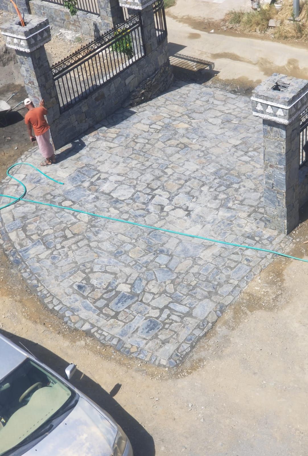 معلم حجر تلبيس شغل امانه وإنجاز