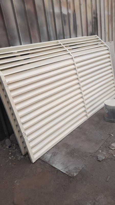 حداد يمني متنقل المدينه المنوره هاجر مظلات سواتر ق