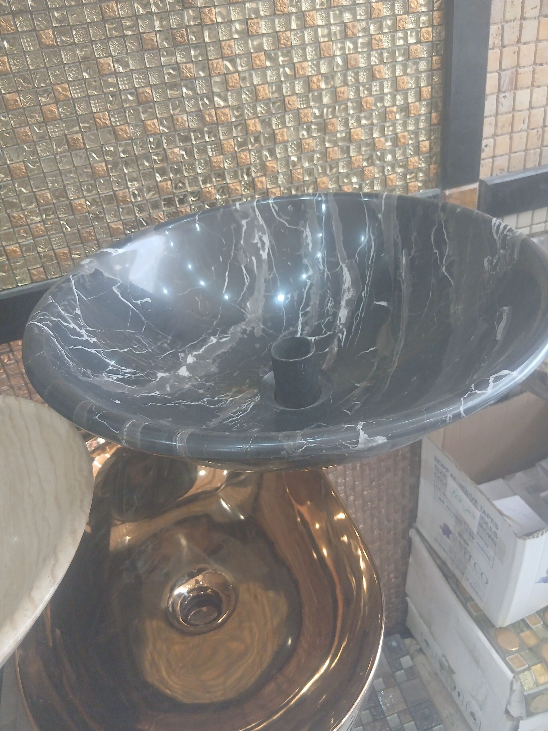 مغاسل رخام طبيعي