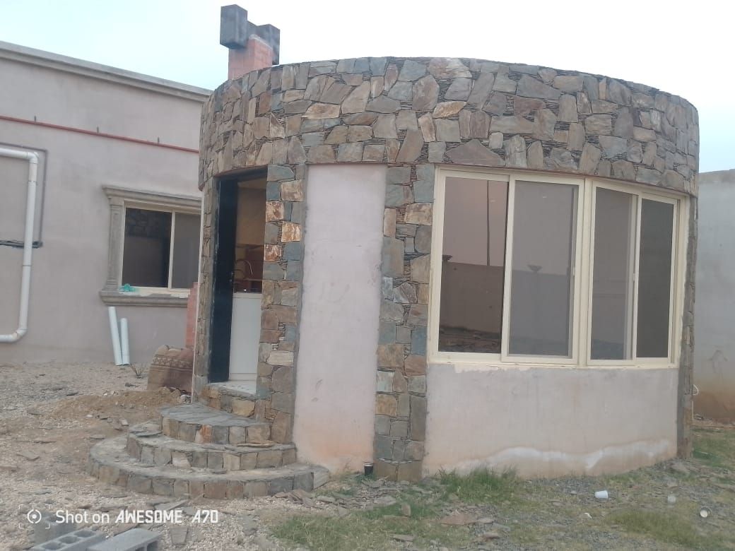 معلم حجر تلبيس شغل امانه وإنجاز