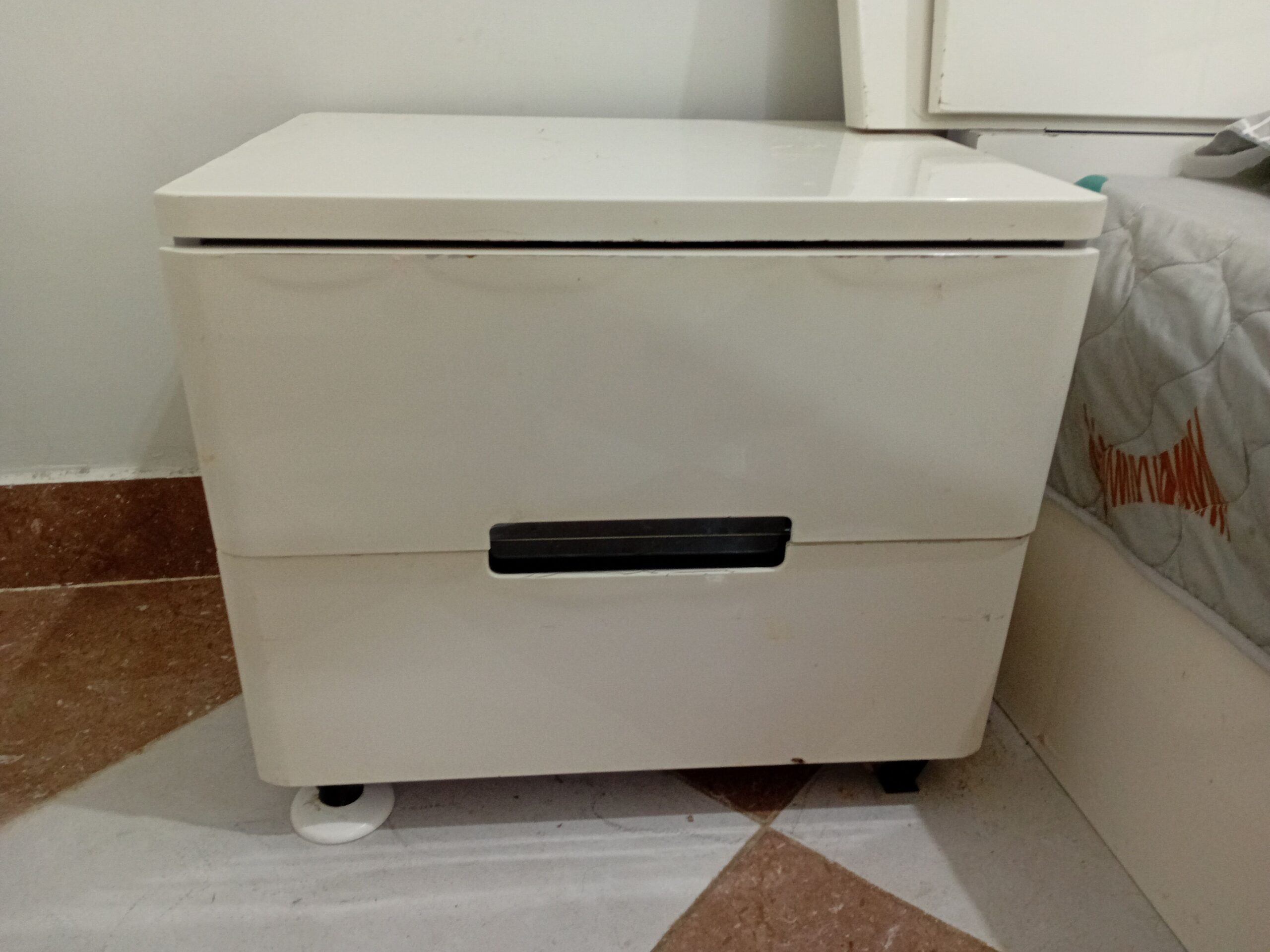 غرفة نوم مكونة من ٦ قطع و جزامة