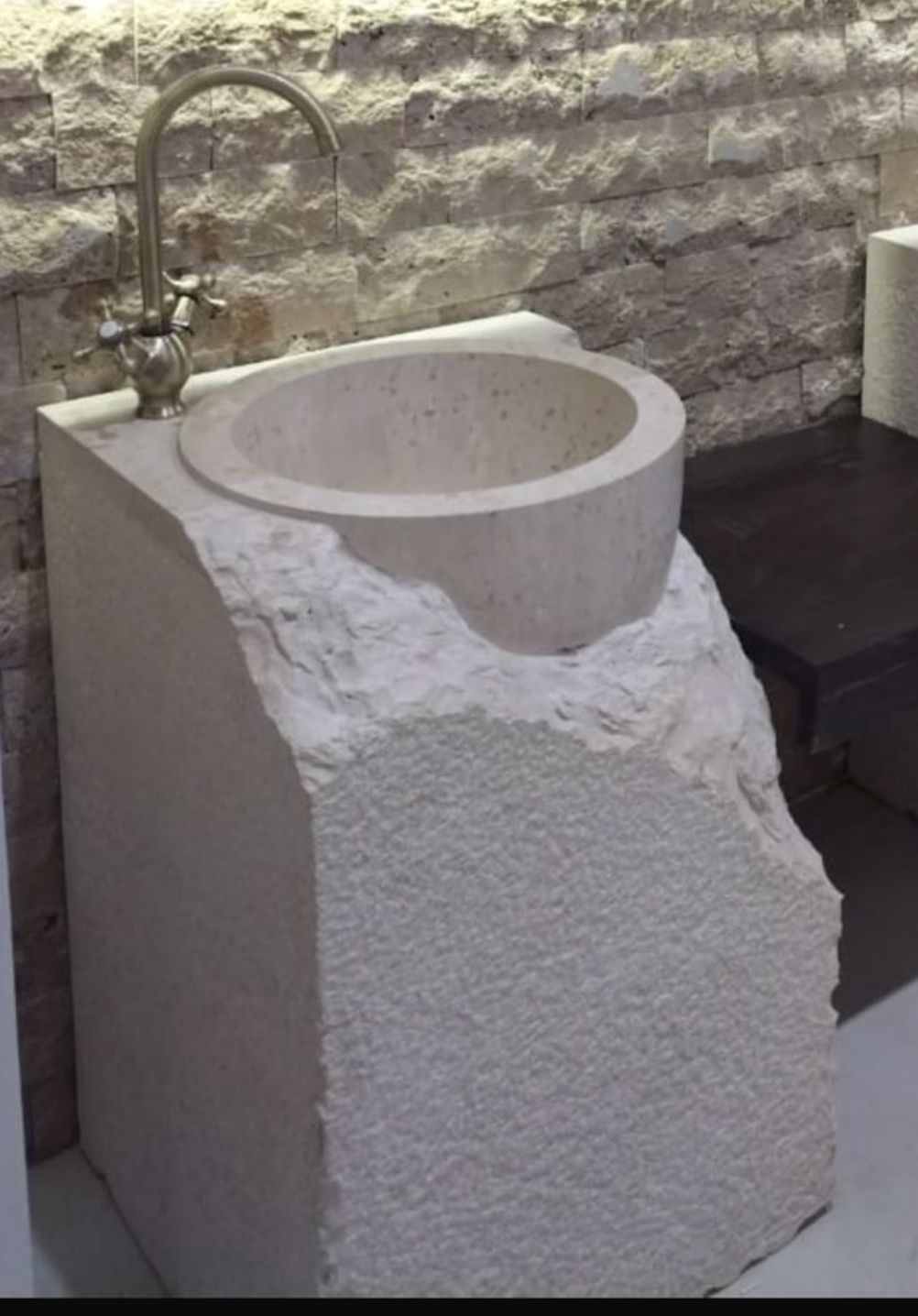 احواض حجر طبيعي