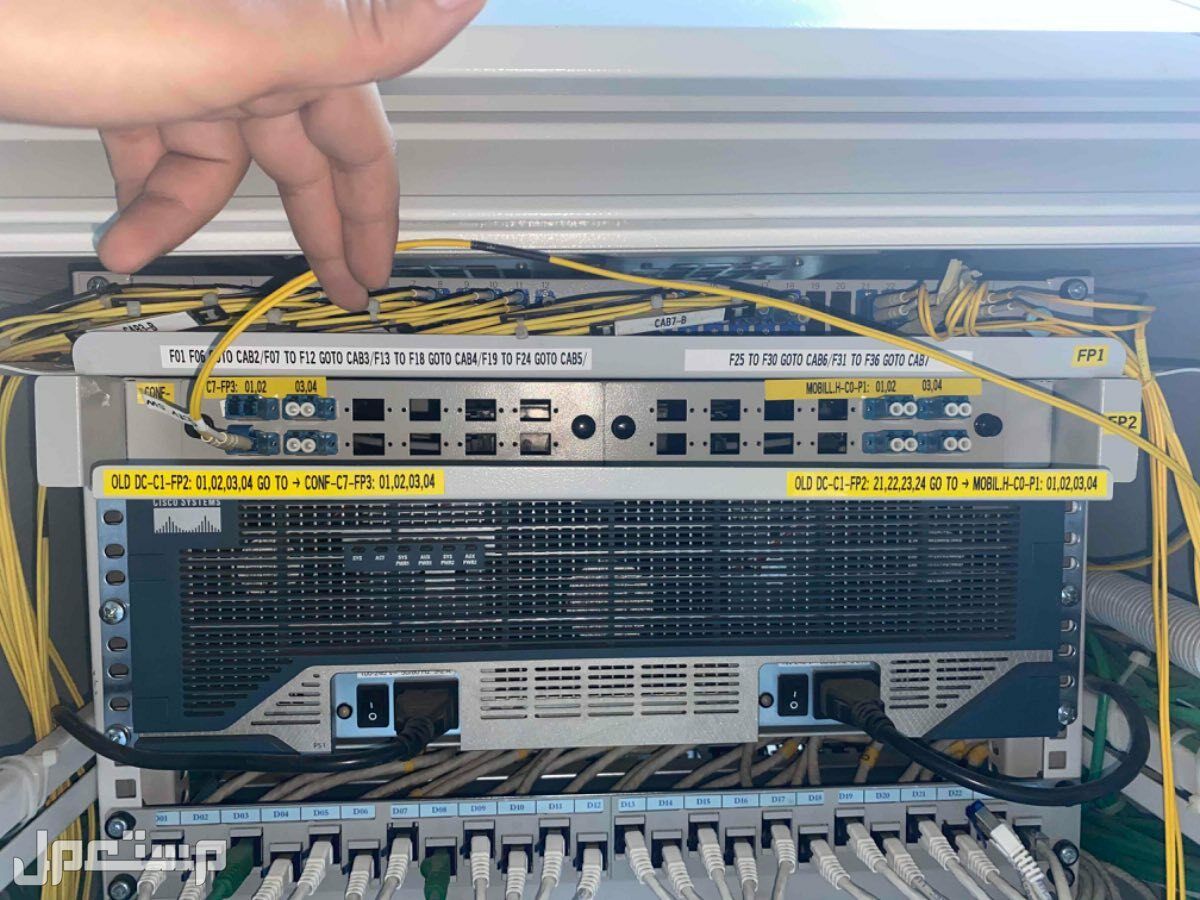 فني شبكات وانترنت