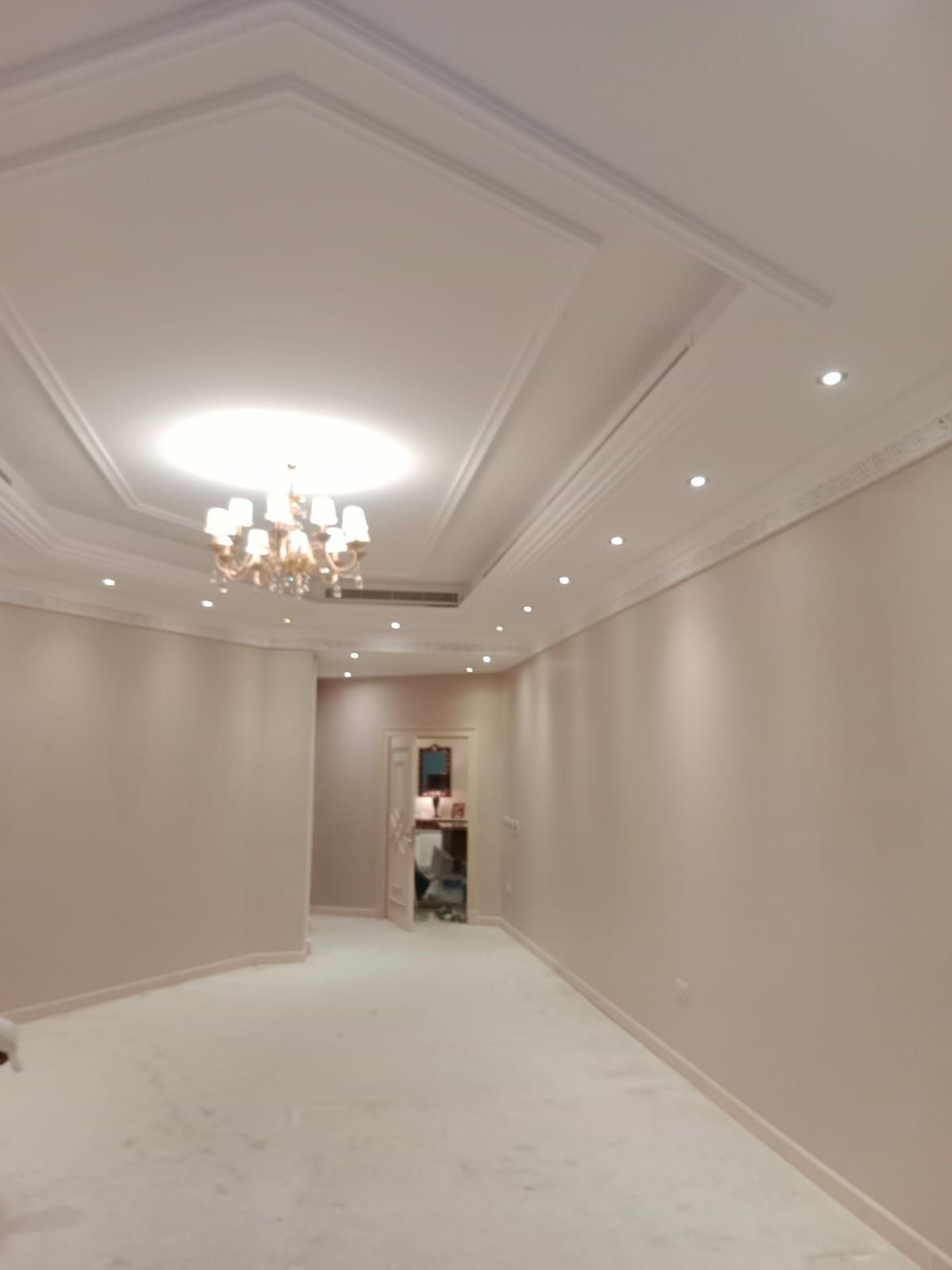 معلم دهانات داخليه وخارجيه واسعار مناسبه جدا لسنا