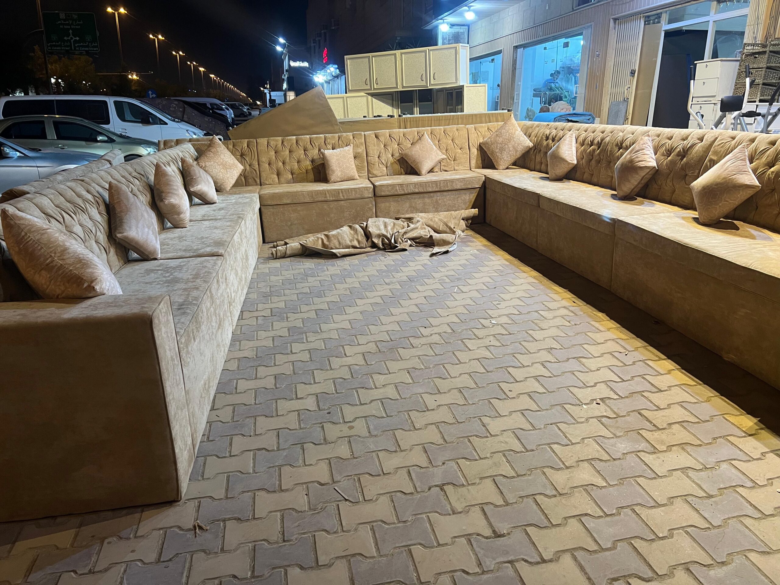 كنبات مجالس شبه الجديد