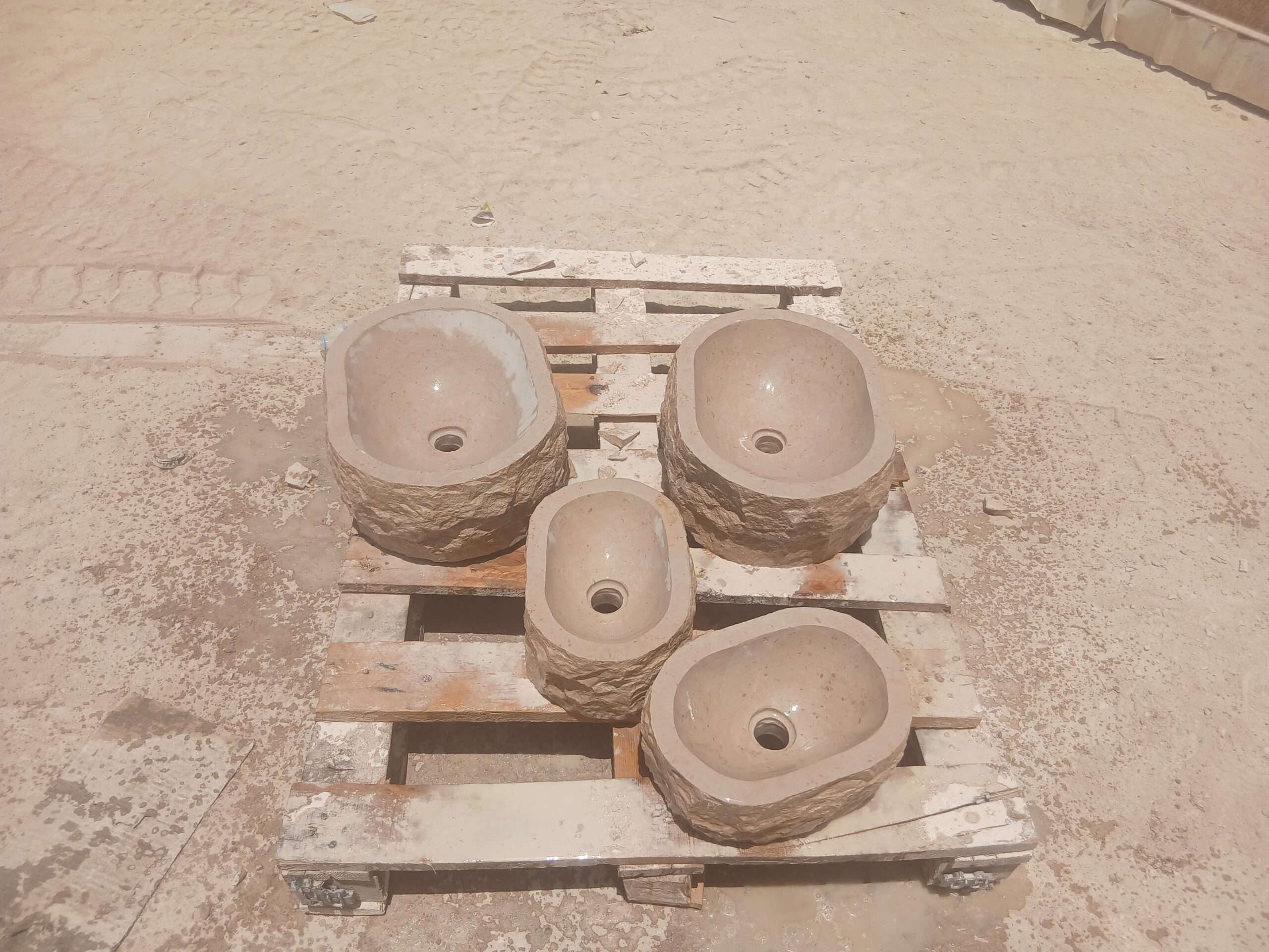 احواض حجر طبيعي