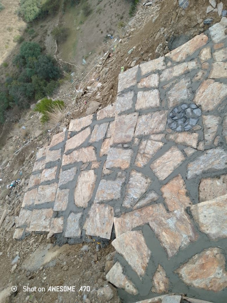 معلم حجر تلبيس