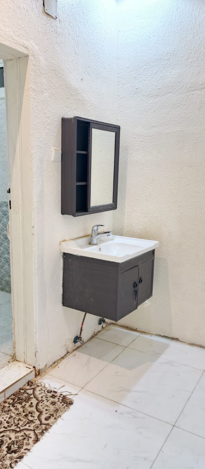 بيت مؤثث للايجار في الدرب