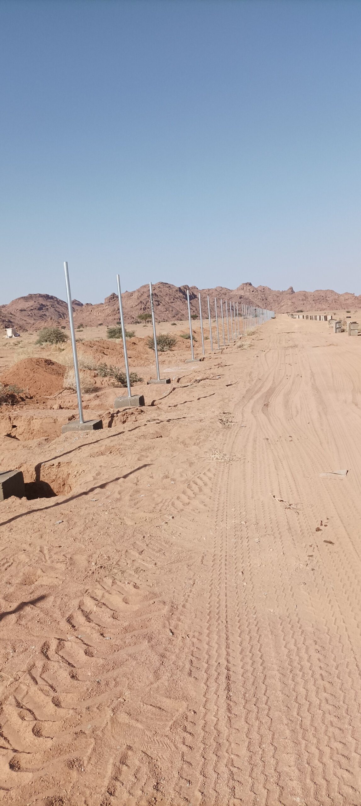 مقاول اسياج امنيه بجميع انواعها شبوك بجميع المقاسا