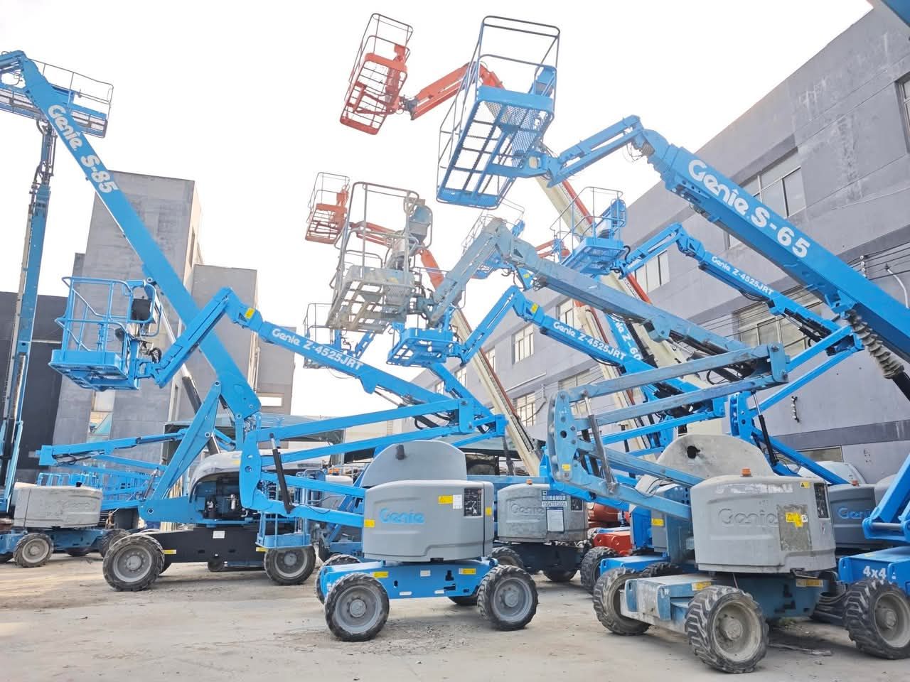 سيزرلفت للايجار مانلفت للايجار رافعة عمال للايجار