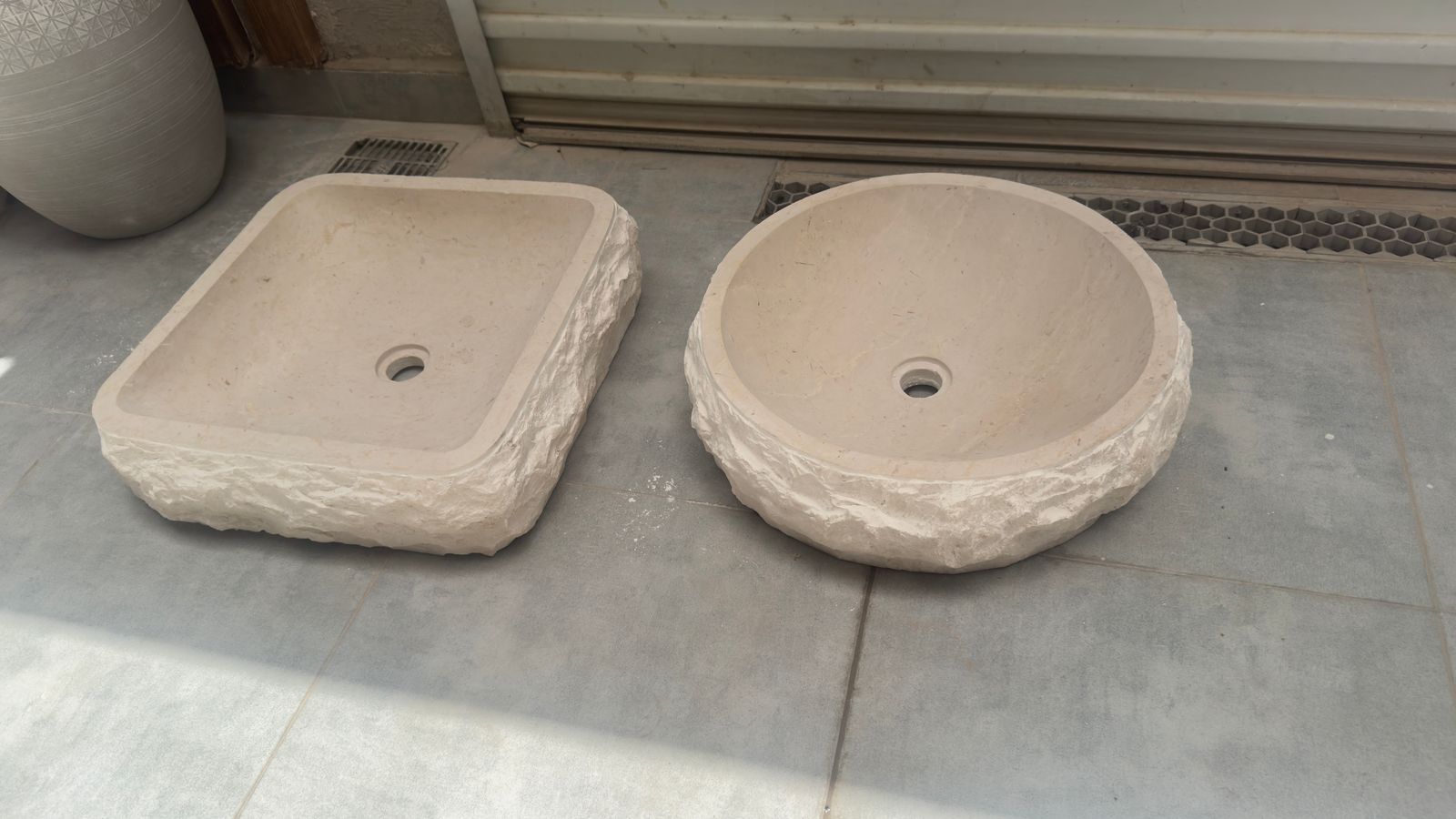 احواض ومغاسل حجر طبيعي