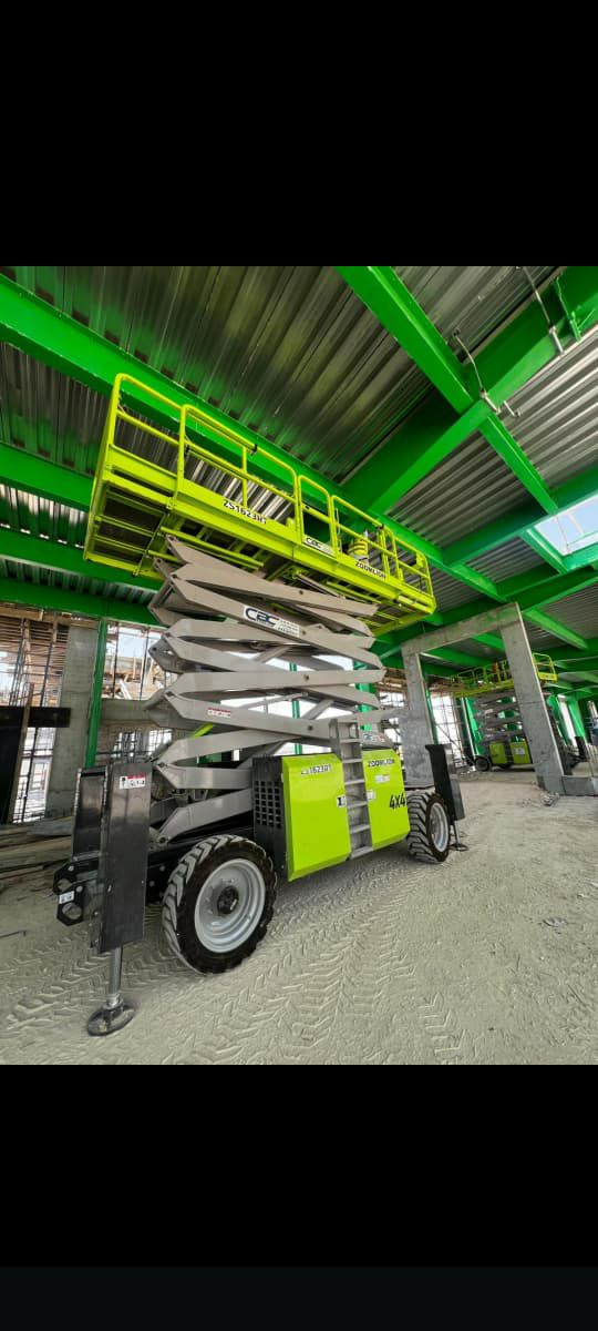 سيزرلفت ومان لفت للايجار الرياض 0557538786