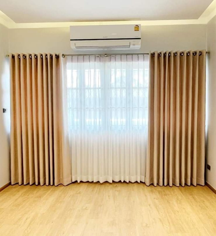 ستائر فاخرة وجذابه