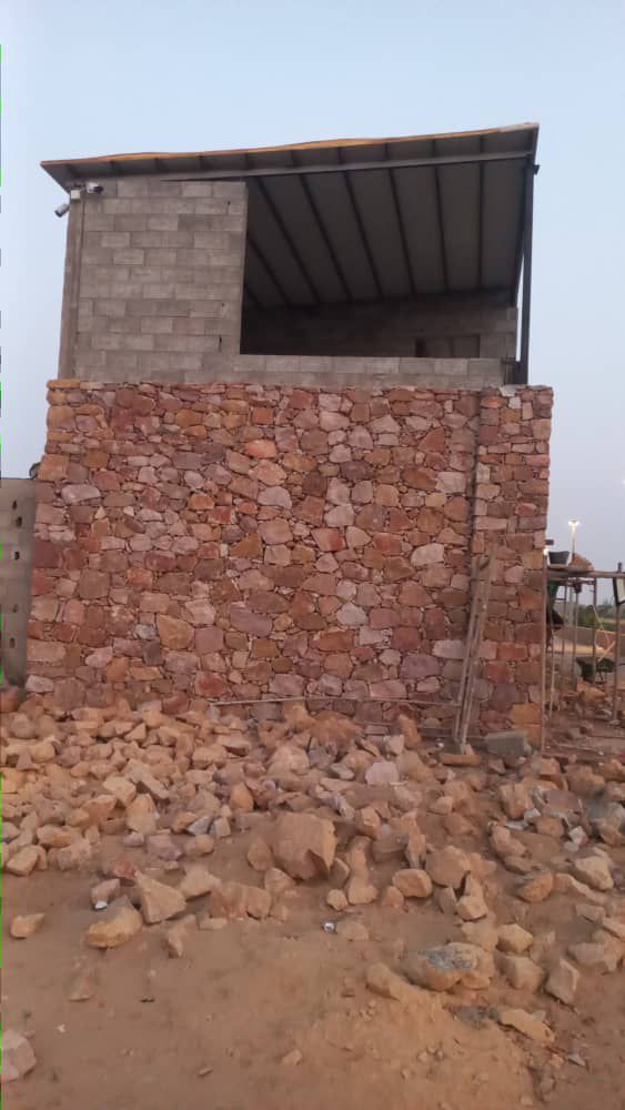 مقاول حجر بيوت تراثيه رصف ارضي تلبيس حجر