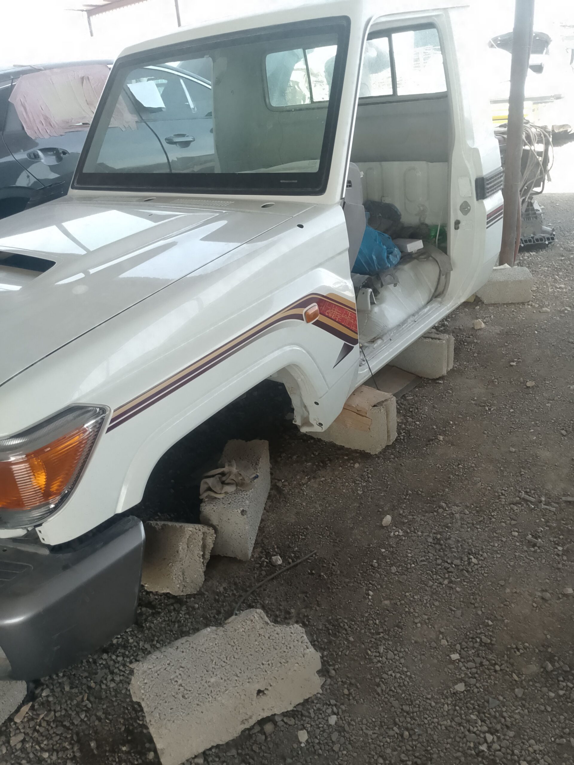 الرياض تشليح الحائر لجميع قطع غيار السيارات المستع