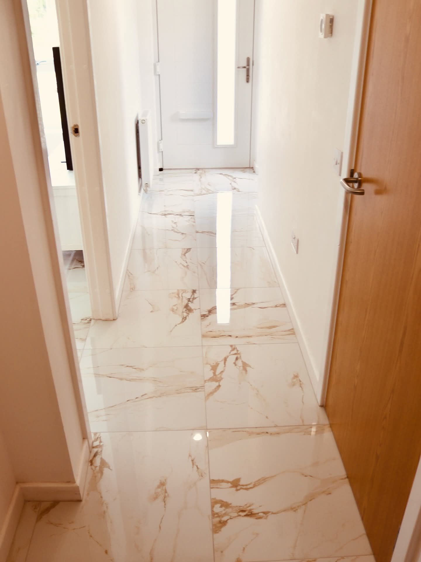 مطعم بلاط السيرميك البرسلان روخام بناء تليس داخل ا