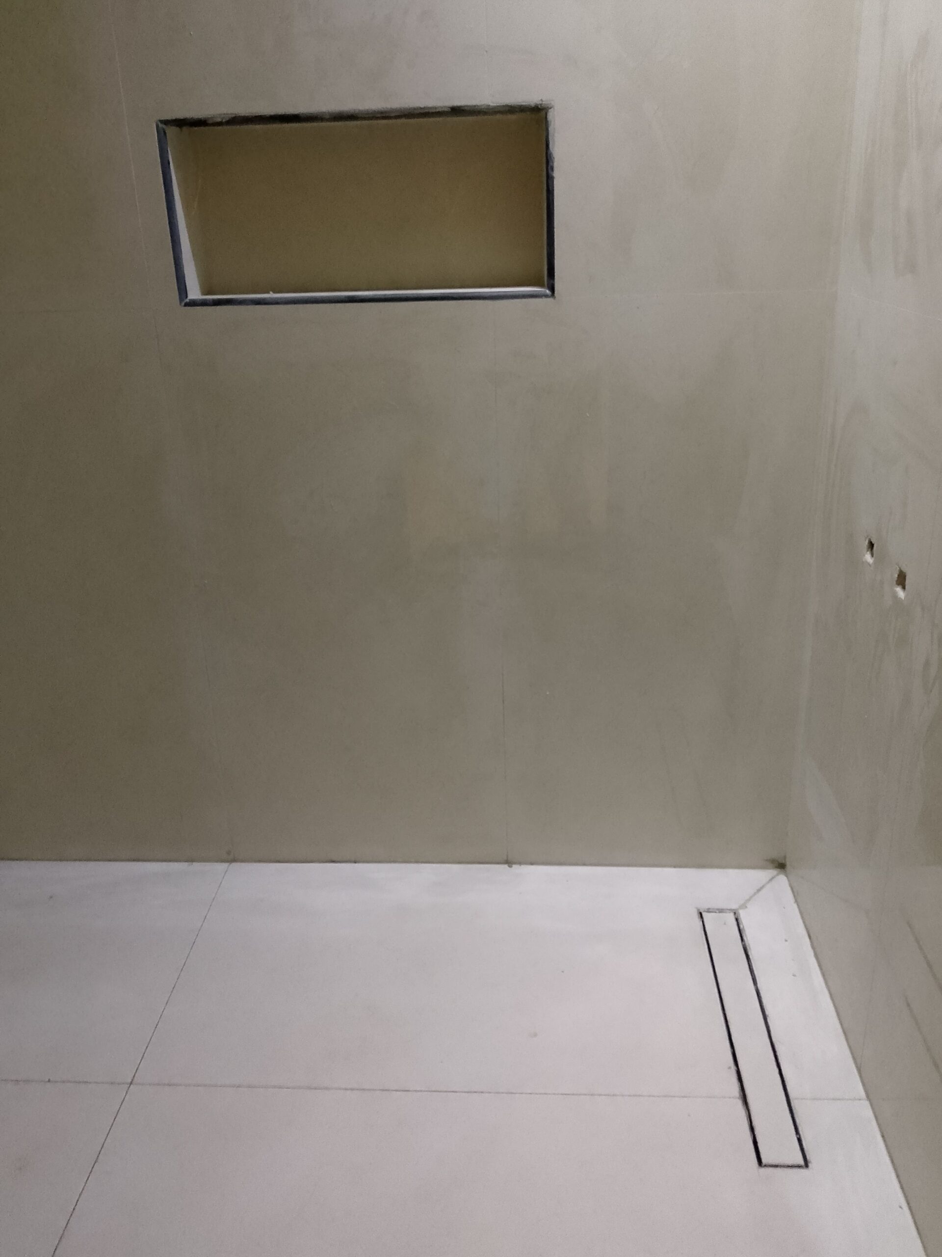 معلم بلاط السيرميك البرسلان روخام بناء تليس داخل ا