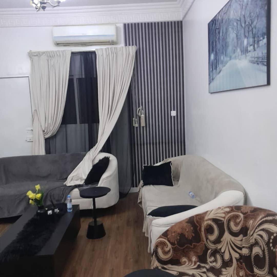 معلم دهانات وديكورات منزليه