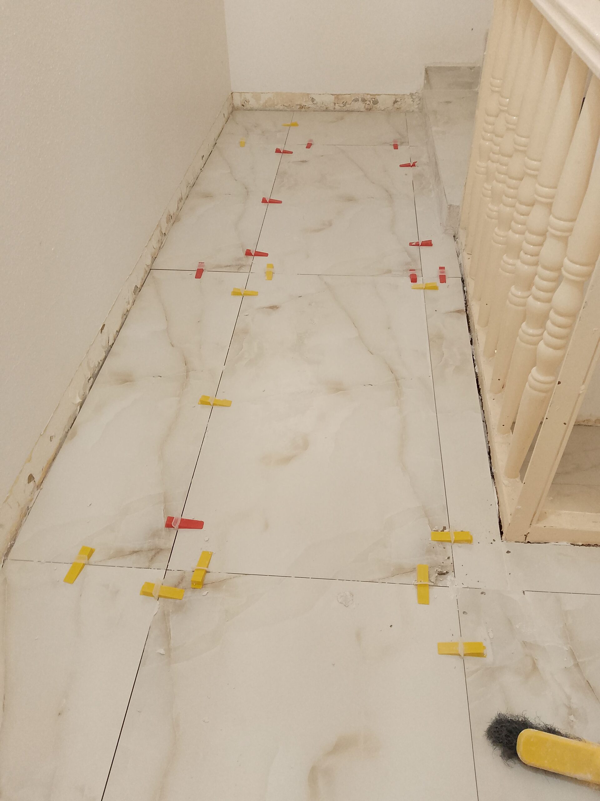 معلم بلاط السيرميك البرسلان روخام بناء تليس داخل ا