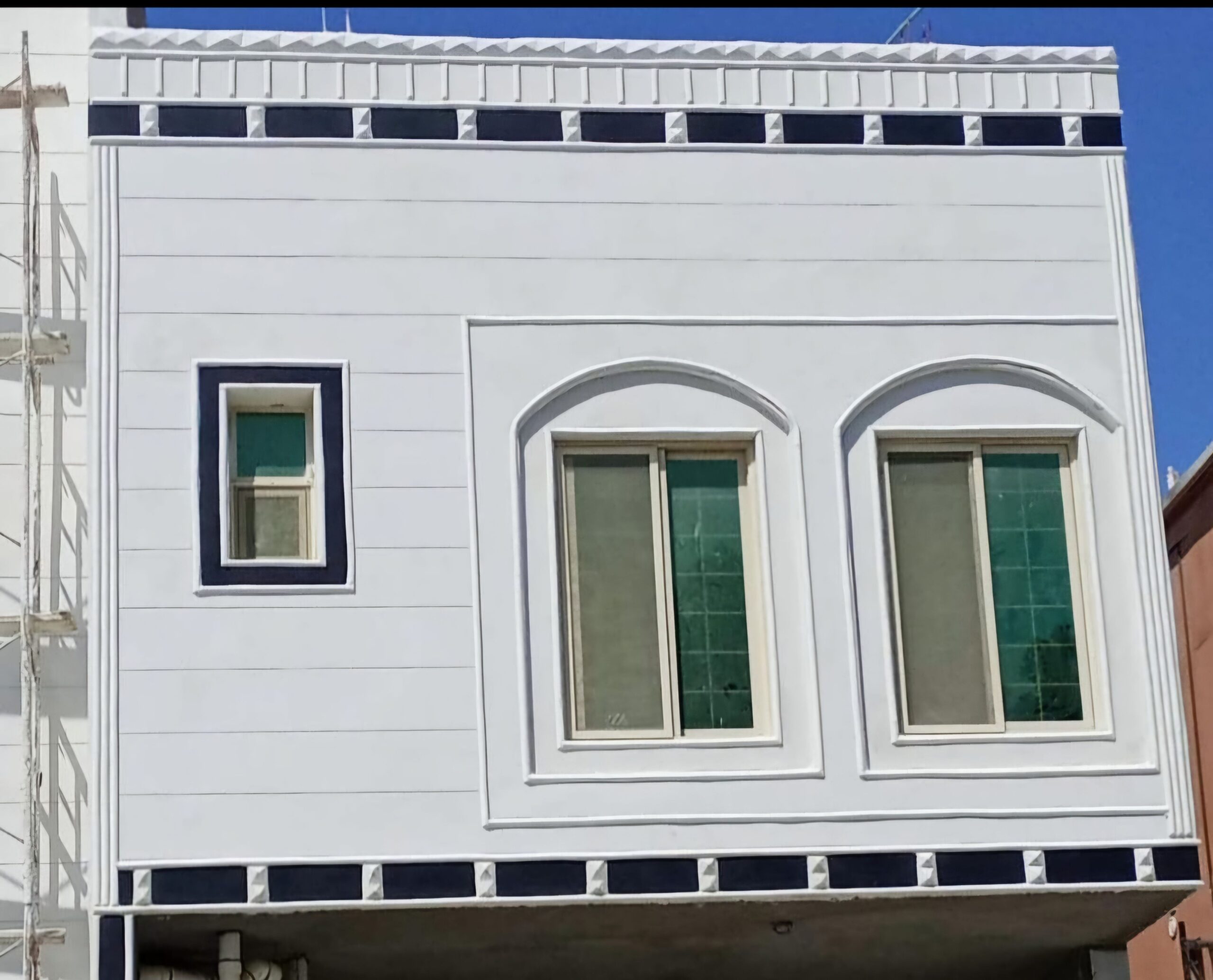 لياسه ملونه بديل الحجر.