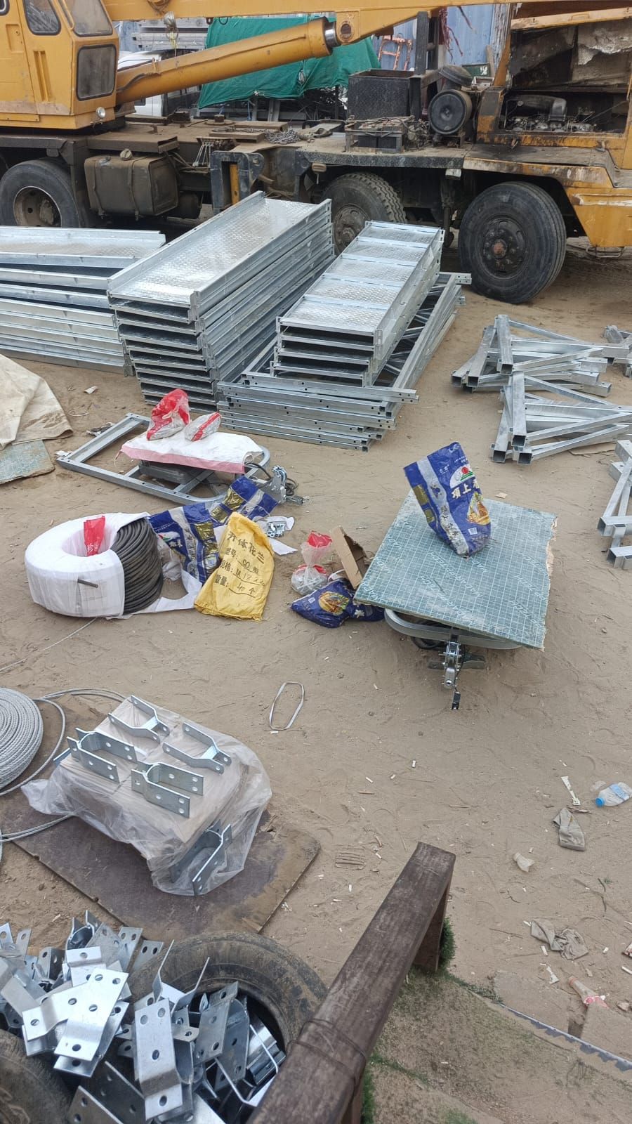 لتاجير وبيع السقيل جندوله الكهربية