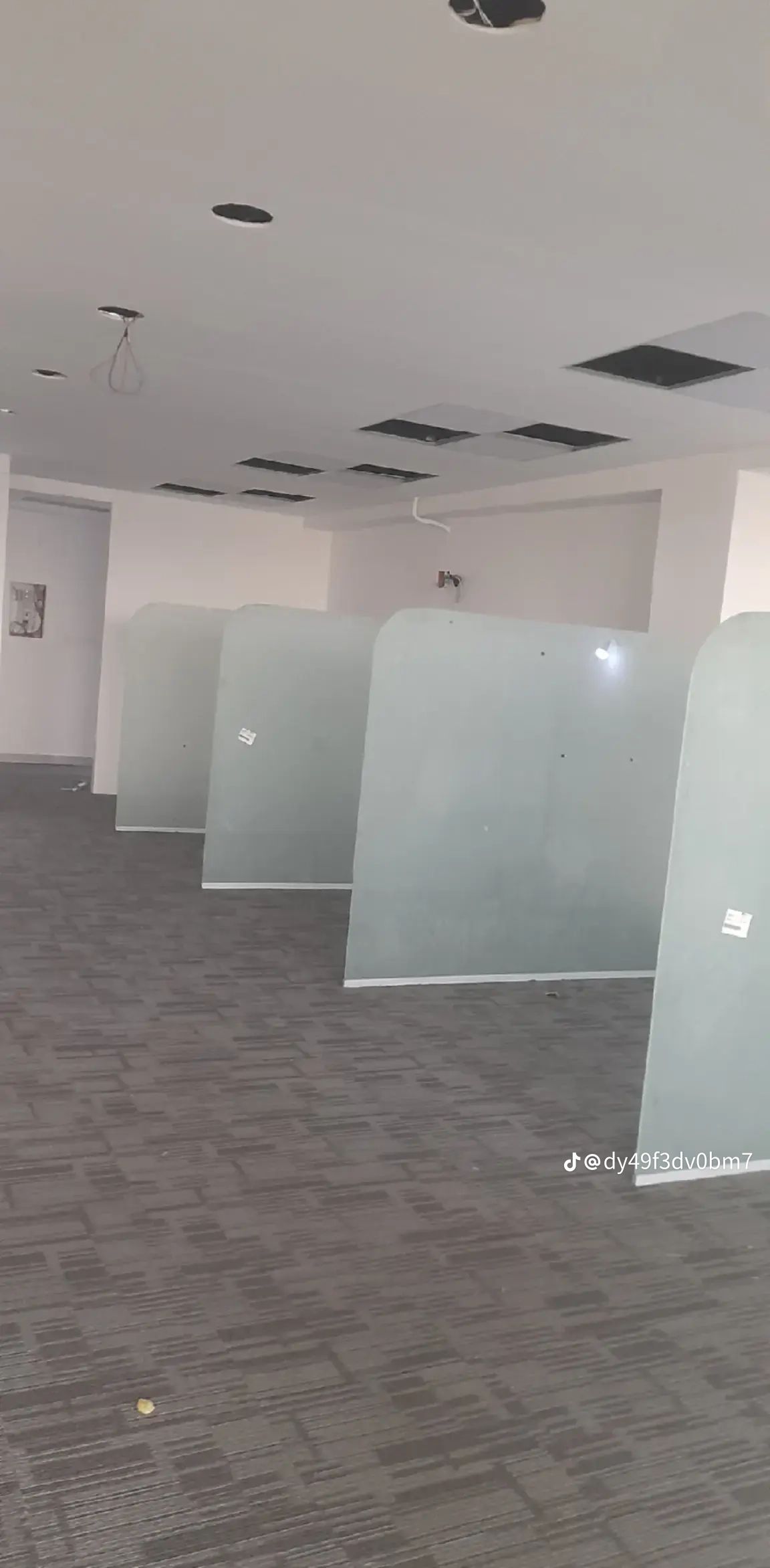 معلم قزاز سكريت ودربزان درج والامنيوم ومطابخ