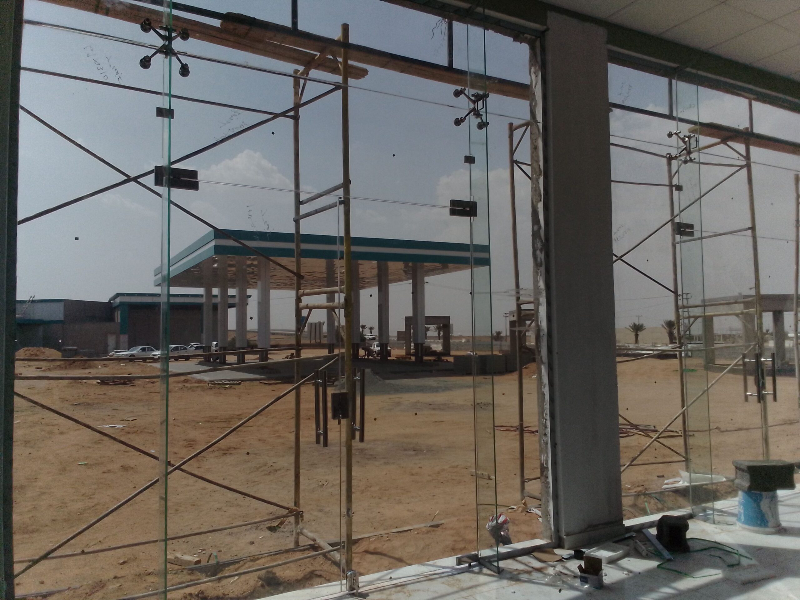 معلم قزاز سكريت ودربزان درج والامنيوم ومطابخ